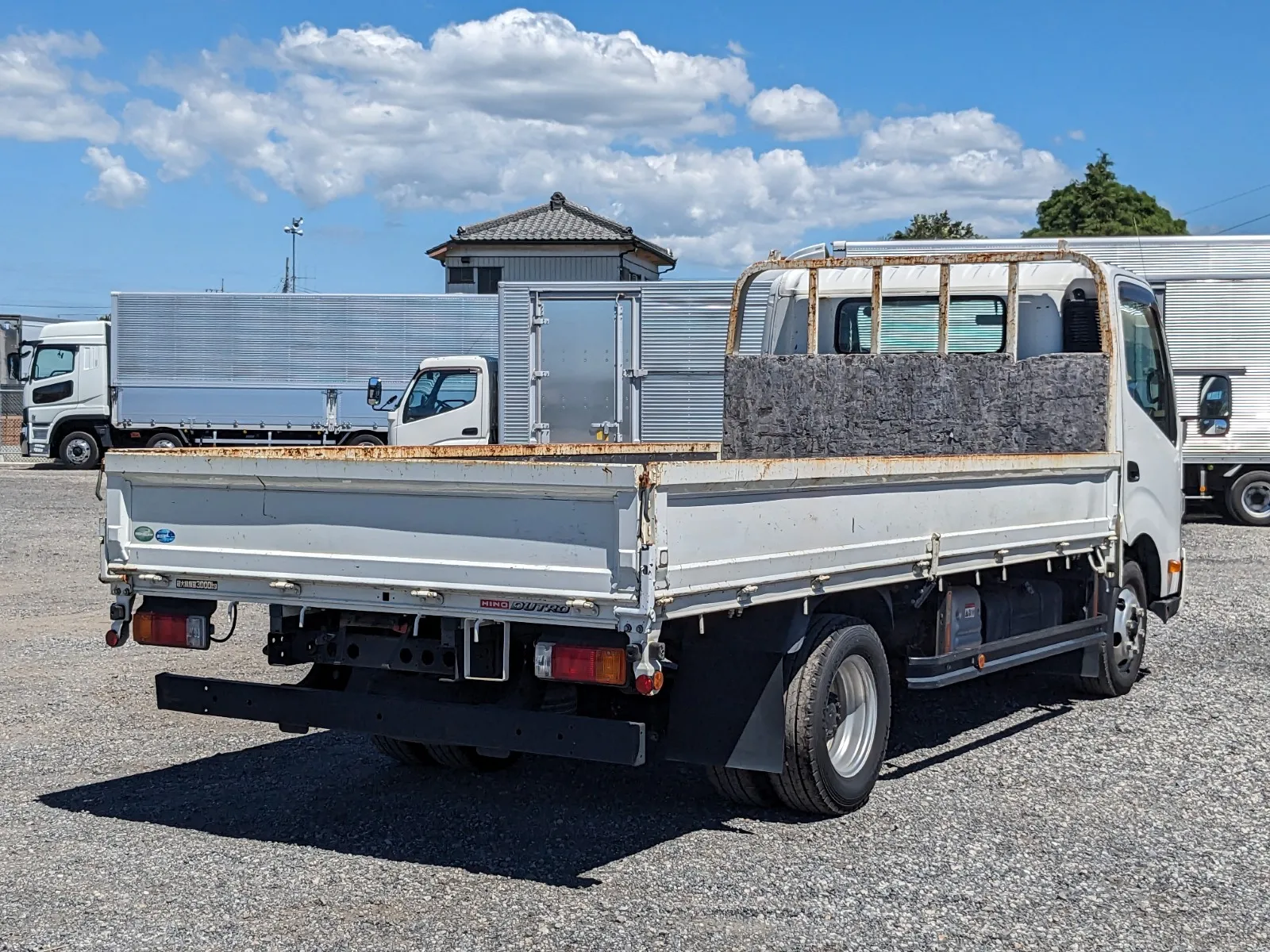 vehicle_image_2026073015125839KCi1RSlY.webp