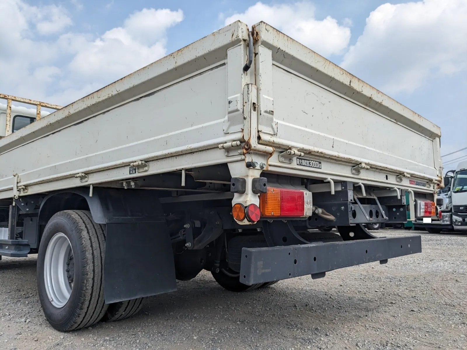 vehicle_image_20260723103803H82q9ps6Hb.webp