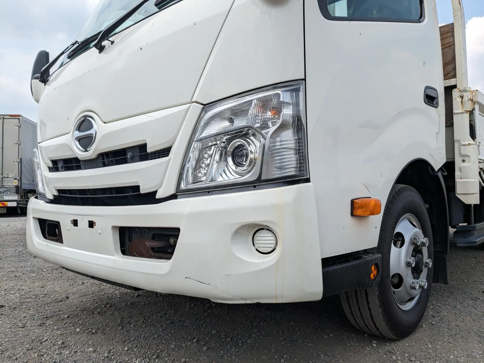 vehicle_image_20260723103814PXWoVu0t6W.webp