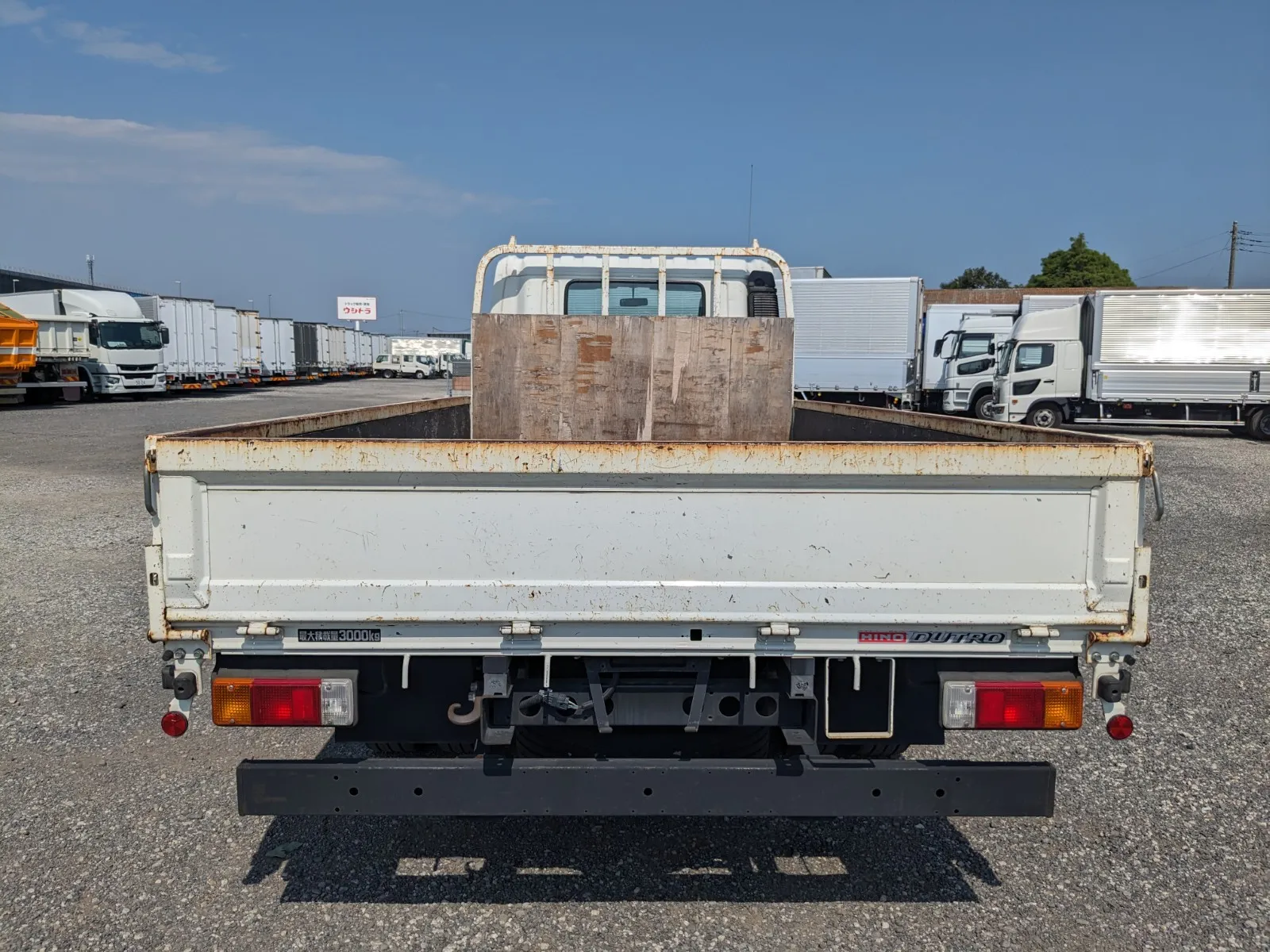 vehicle_image_202607241108371vNuVRItS5.webp