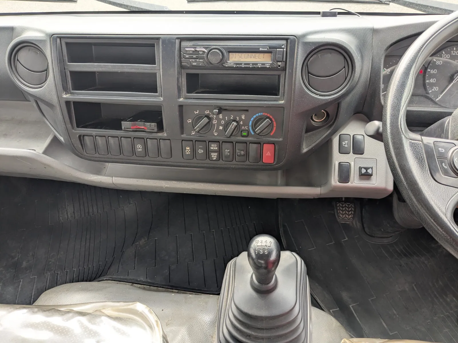 vehicle_image_20260619135347uBlCDjoZ2J.webp