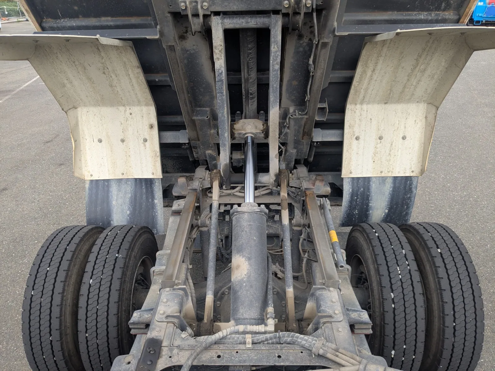 vehicle_image_20260619135347yiTkM85xjZ.webp
