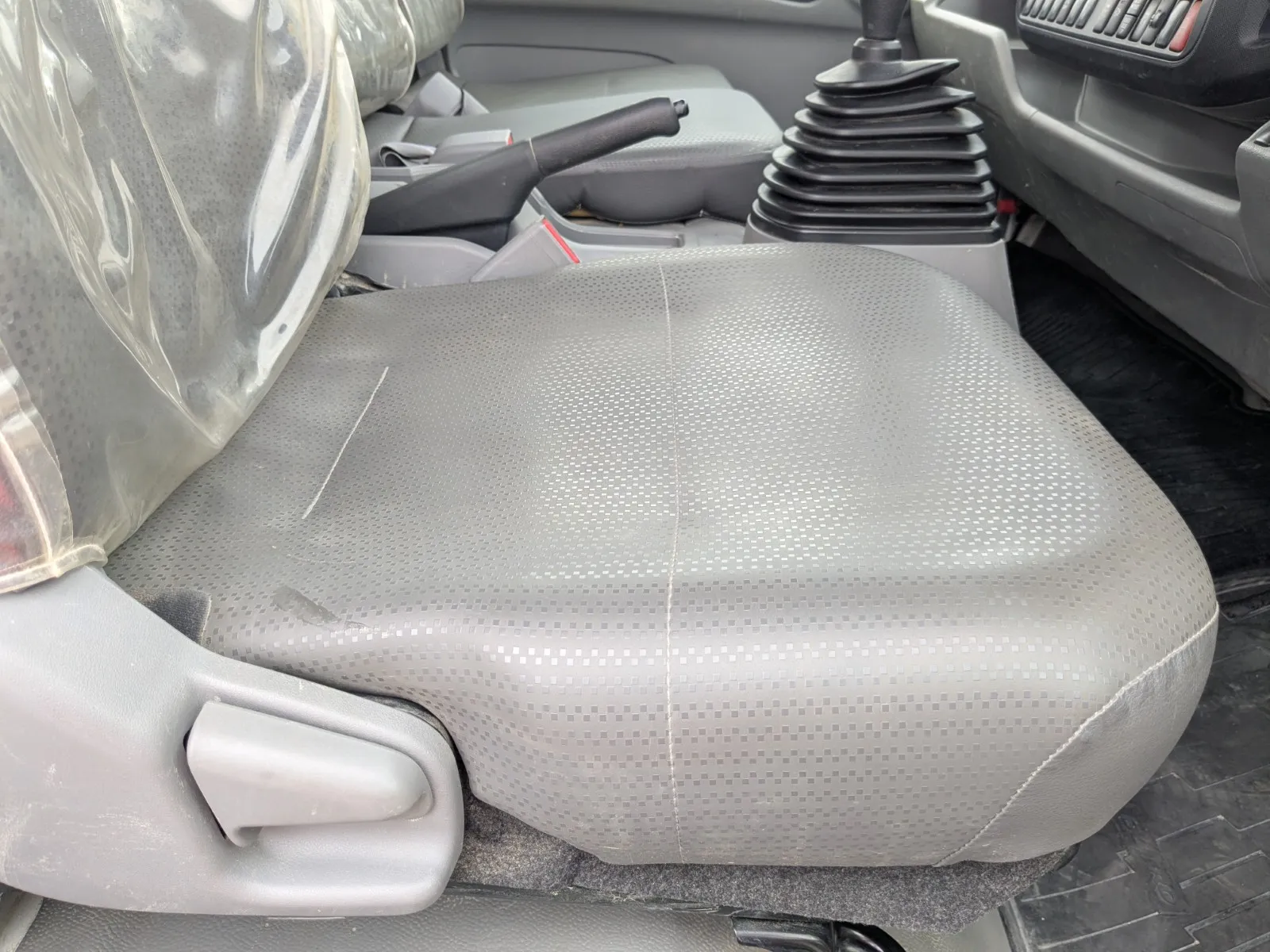 vehicle_image_20260616160542blWKsi54C6.webp