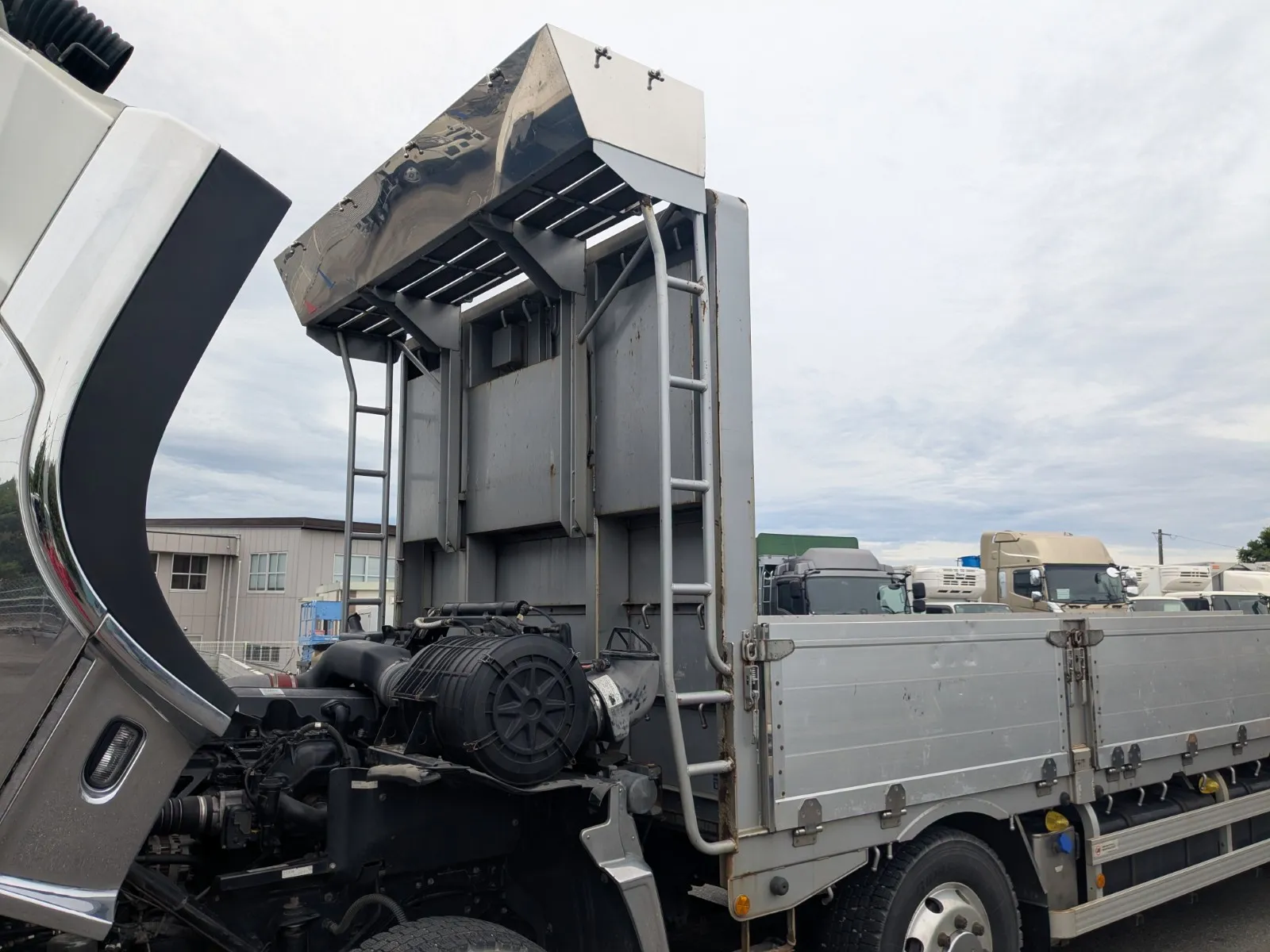 vehicle_image_20260619141456Opxsabm5yJ.webp