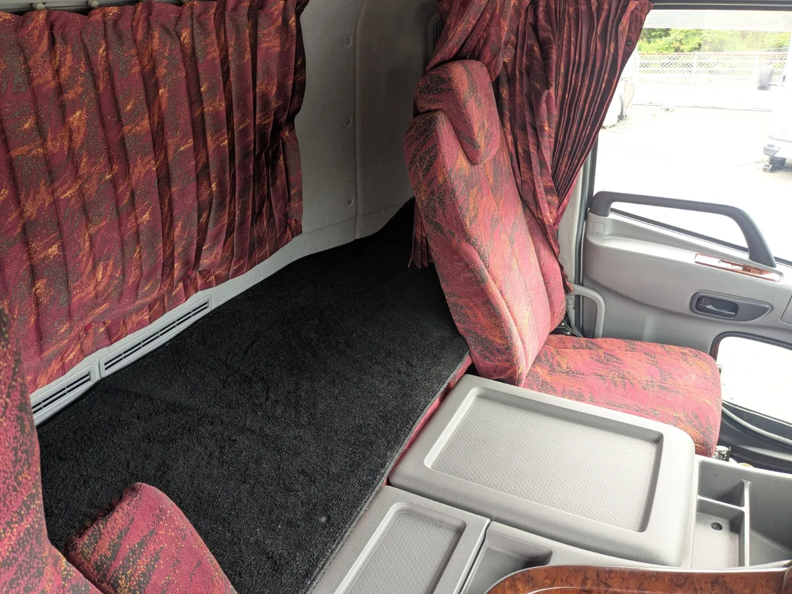 vehicle_image_20260619141456pv3QZ4gf5w.webp