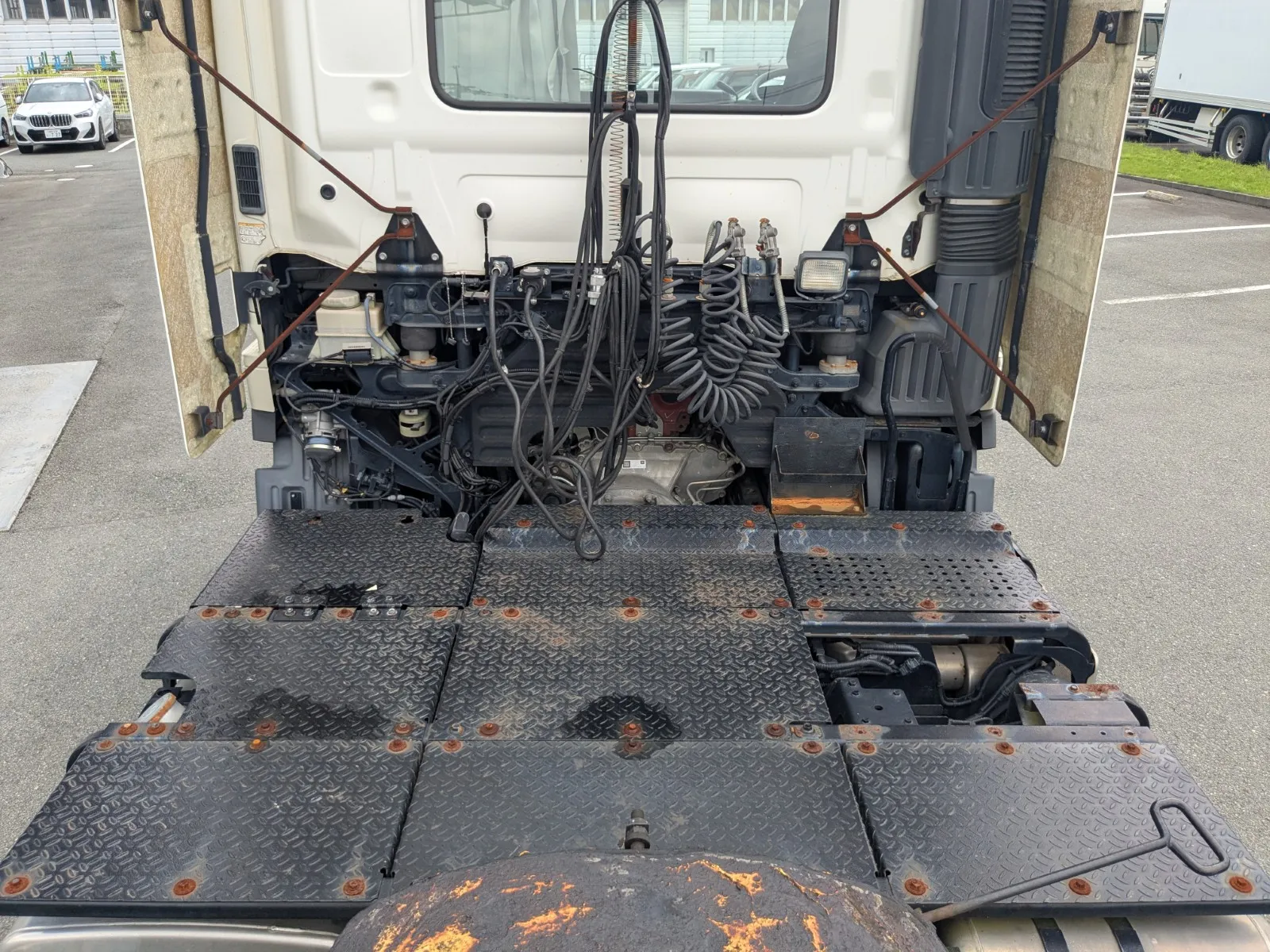 vehicle_image_202607061012175f0YJVmhmZ.webp