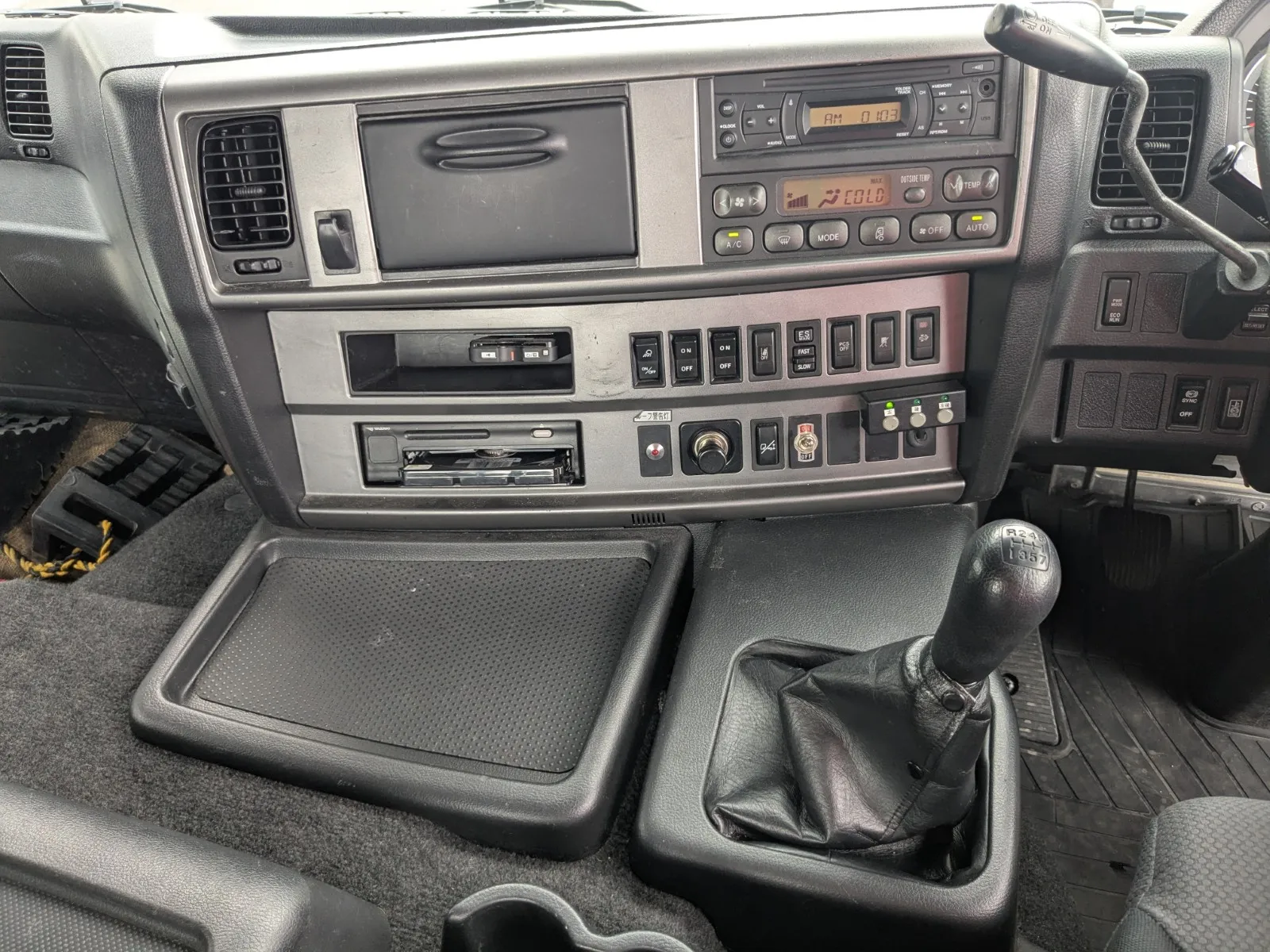 vehicle_image_20260706101219CAu17O2Kq1.webp