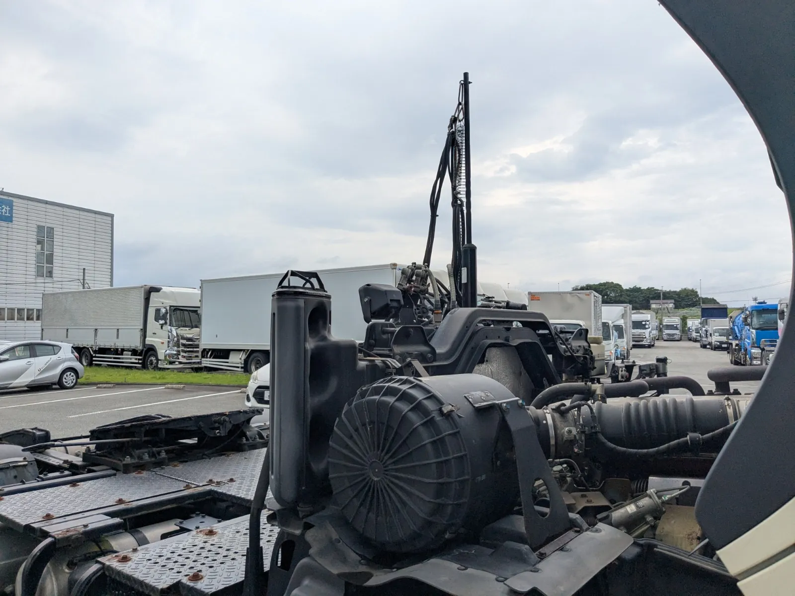 vehicle_image_20260706101222v6iIR5k8Og.webp