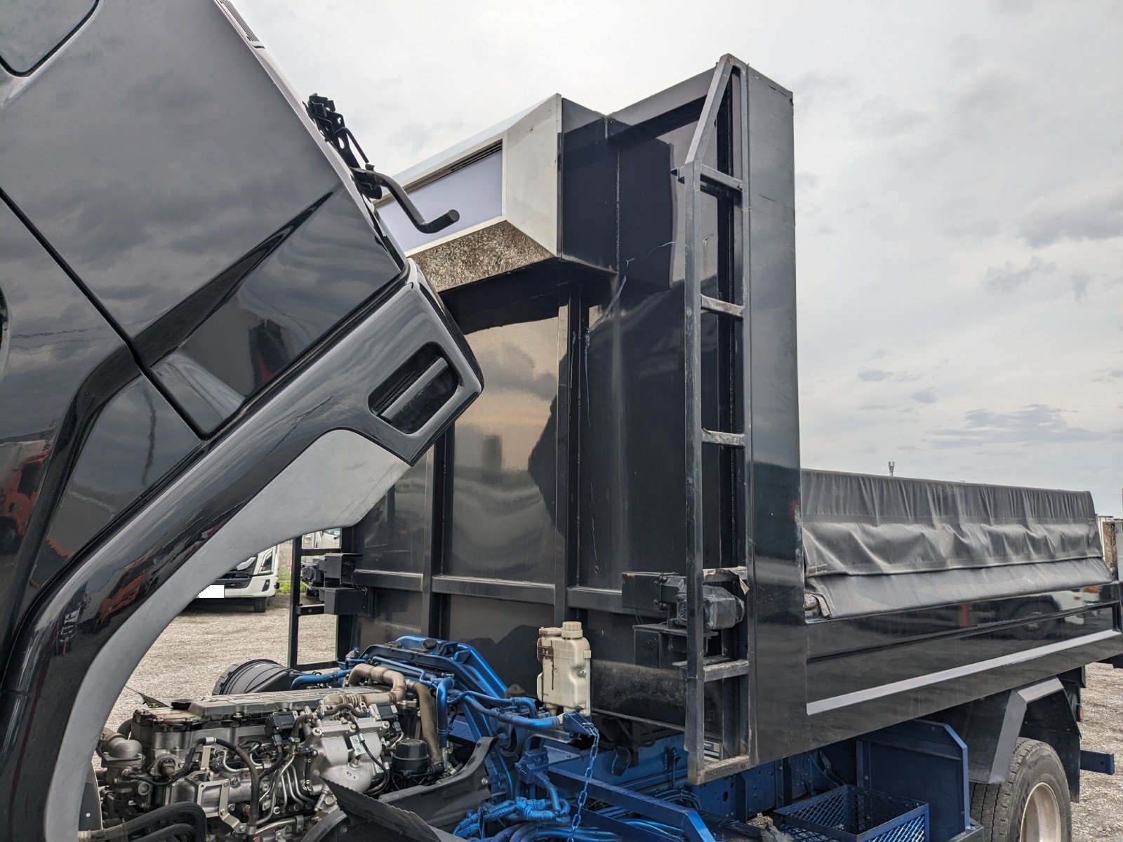 vehicle_image_202606121127046Ho6Wl79ZF.jpg