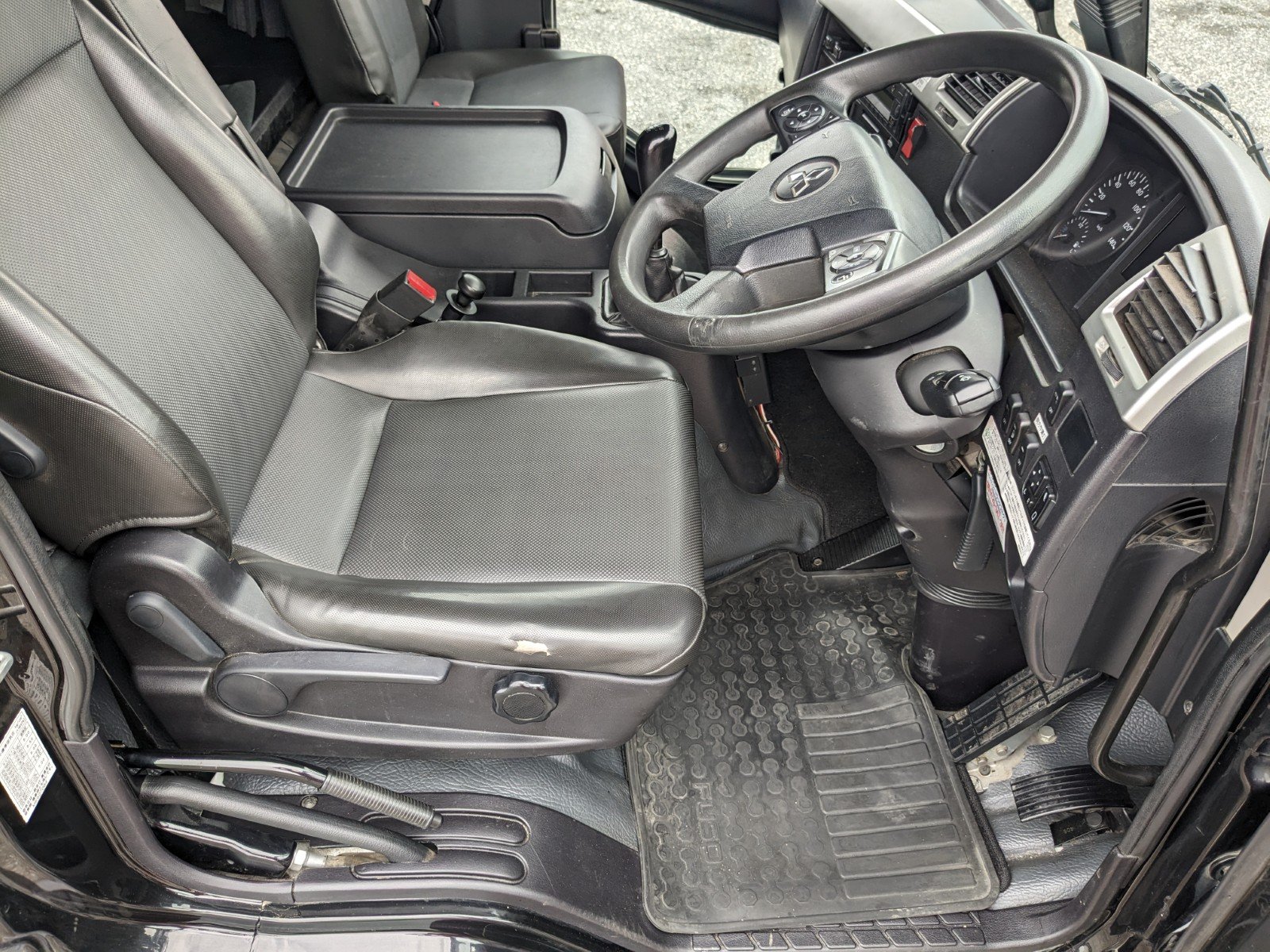 vehicle_image_20260612112704Ist54g6OJy.jpg