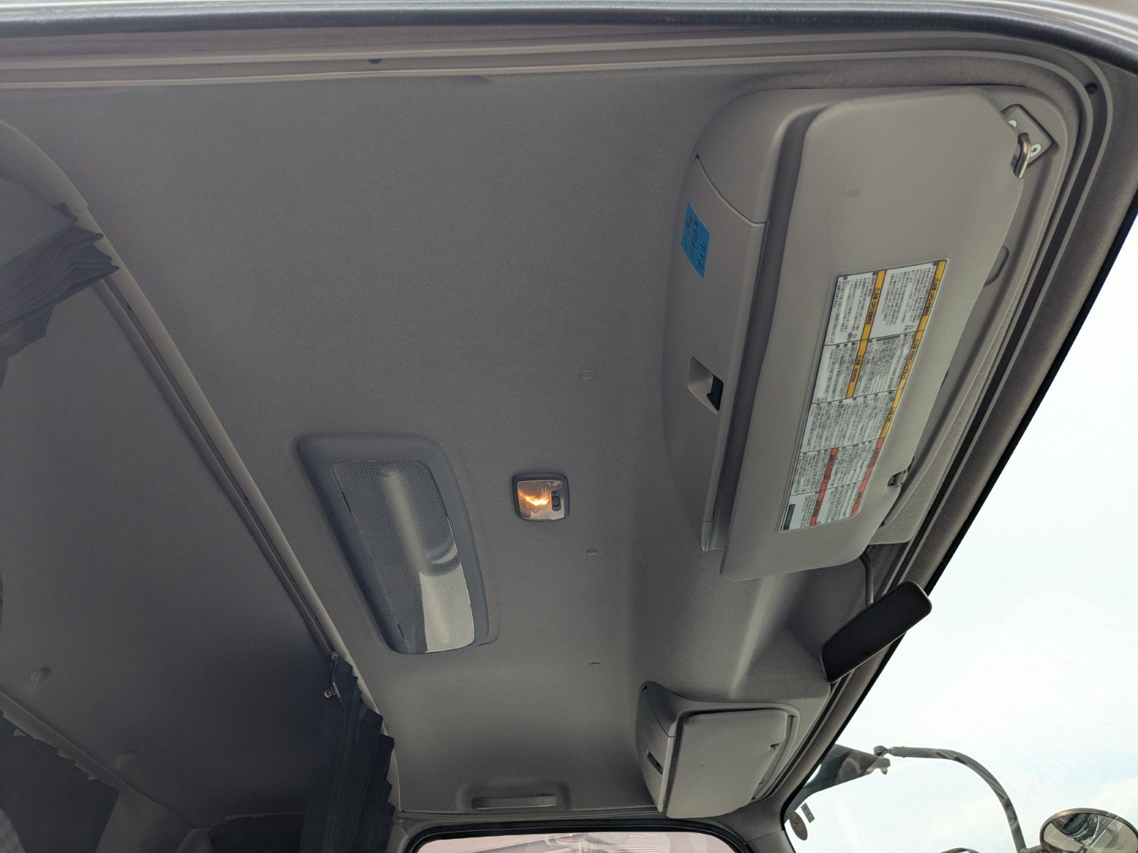 vehicle_image_202606061359305MDLXg6VQl.jpg