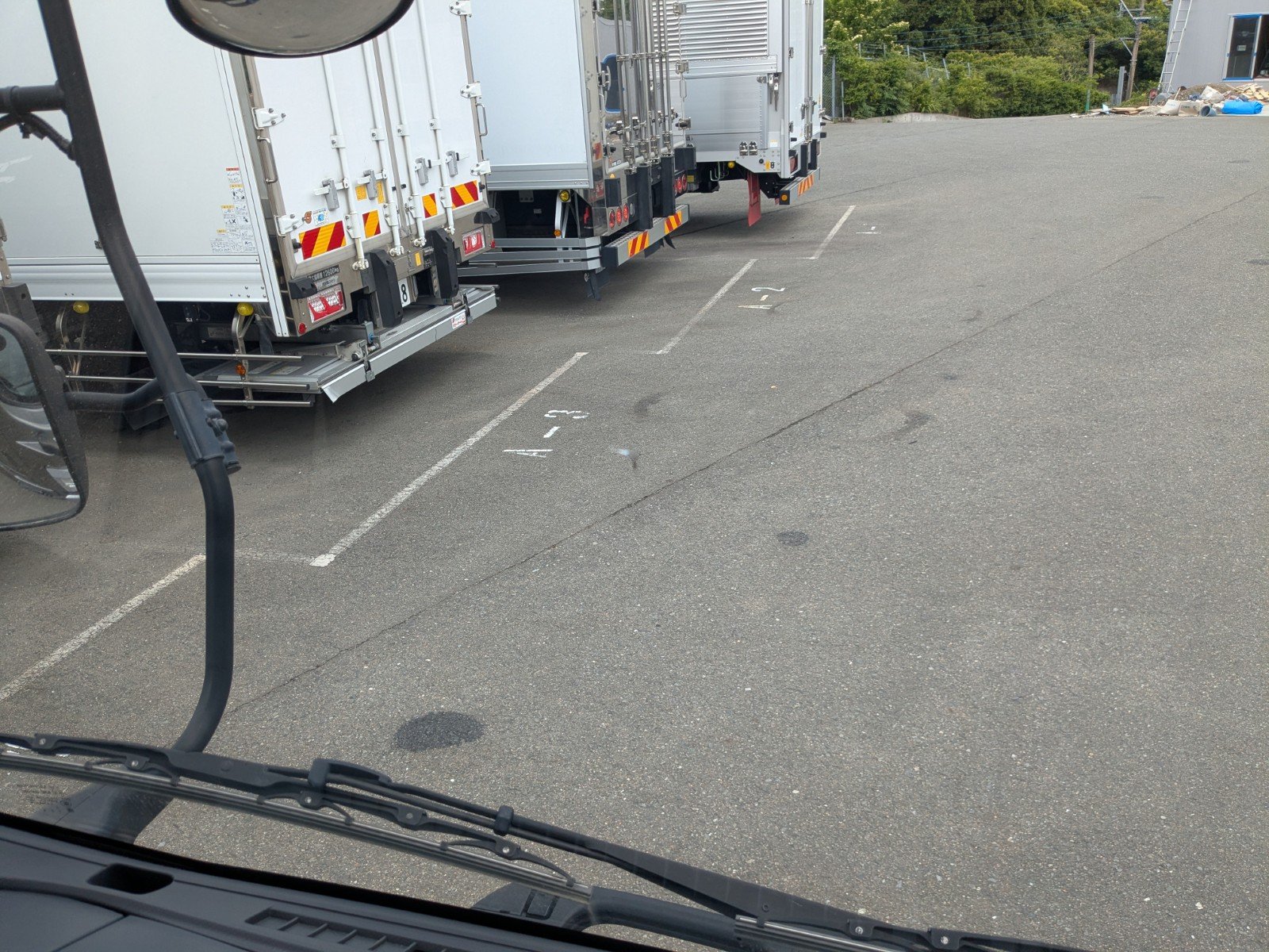 vehicle_image_20260606135930Yt1QEuYekd.jpg