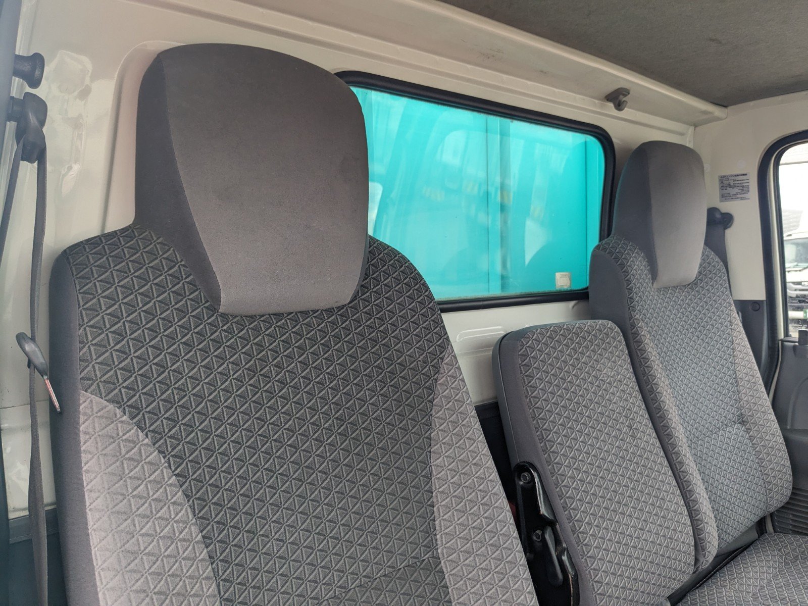 vehicle_image_20260609092019ym3iKDssFt.jpg