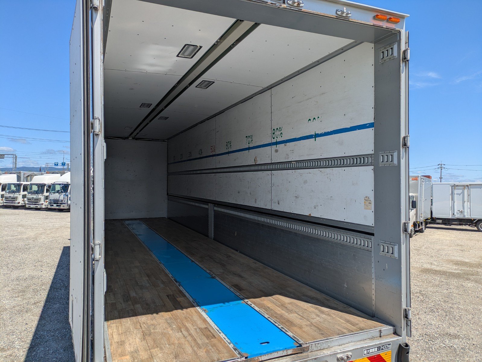 vehicle_image_20260612105644UQM1caKKp4.jpg