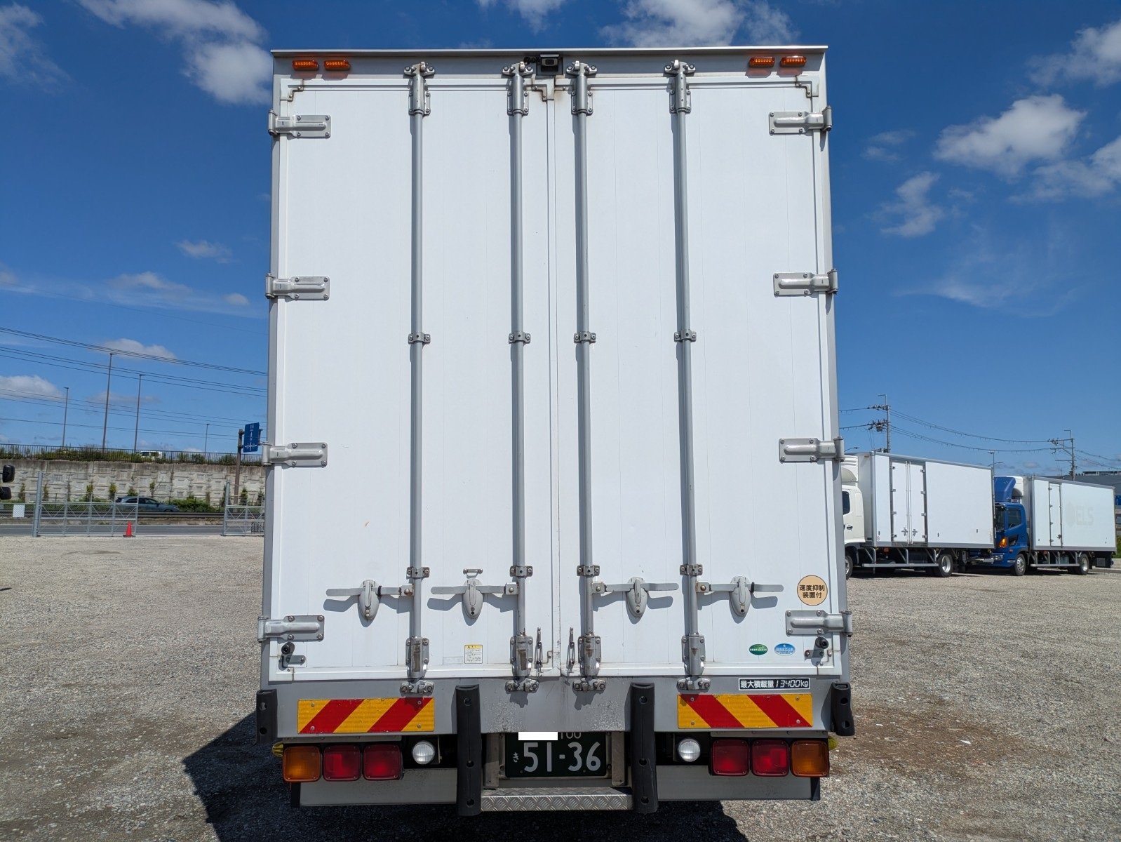 vehicle_image_20260612105644XRPzfkPY03.jpg