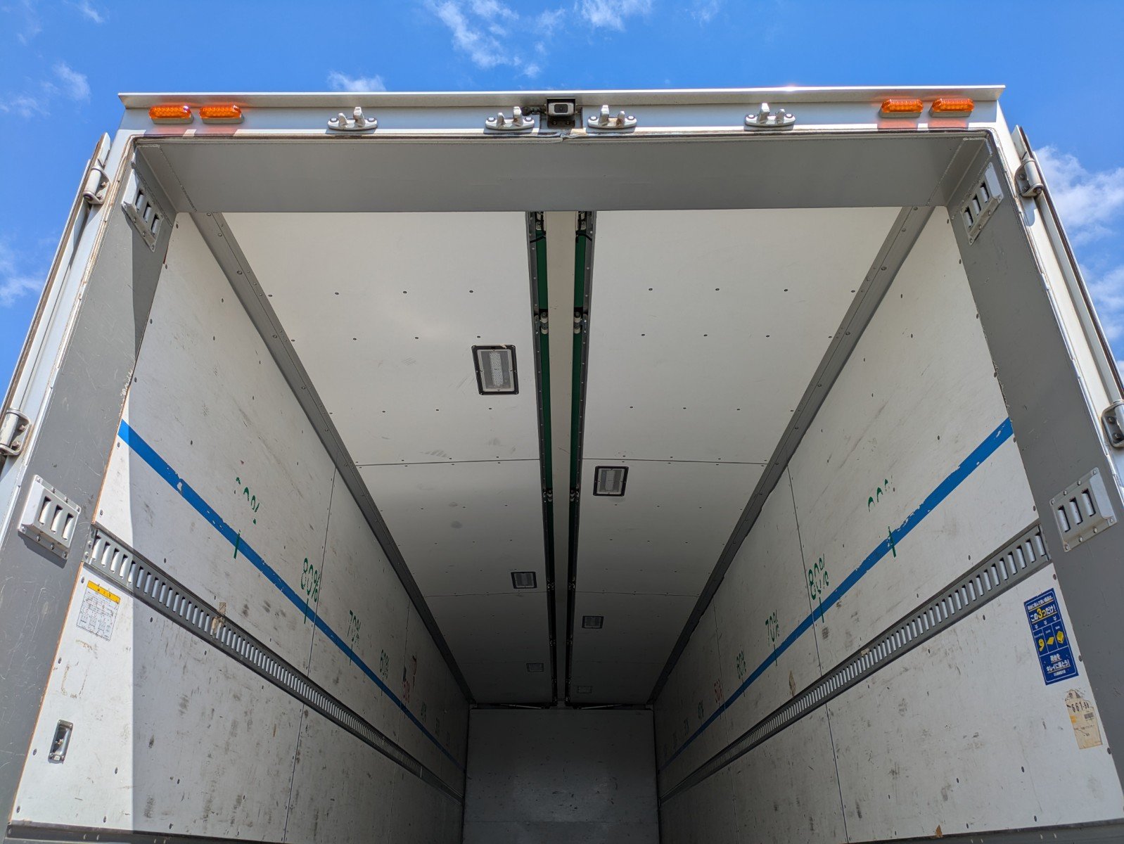 vehicle_image_20260612105644p7IXsyl1st.jpg