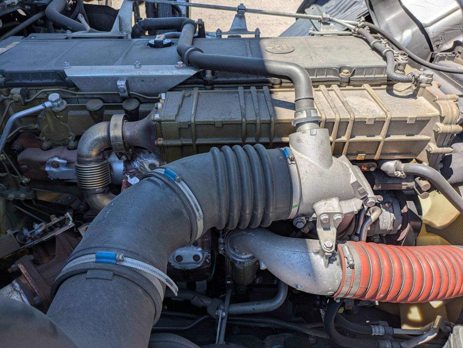 vehicle_image_20260612105644qVTXNhF5q9.jpg