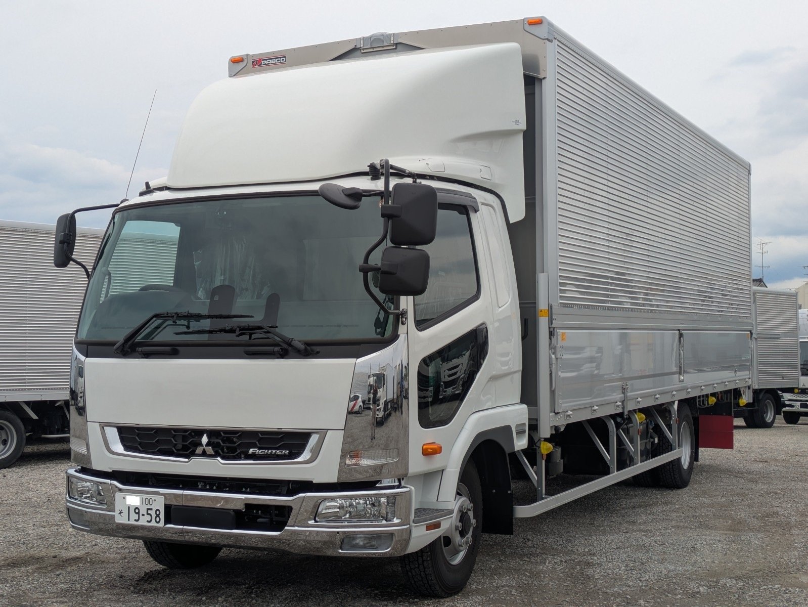 vehicle_image_20260606130750j9ZqGtrEzE.jpg