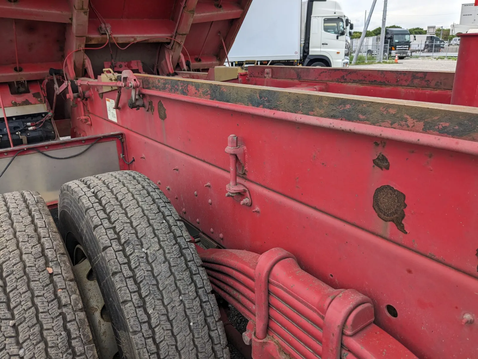 vehicle_image_20260629112445NzYKkOj3pZ.webp