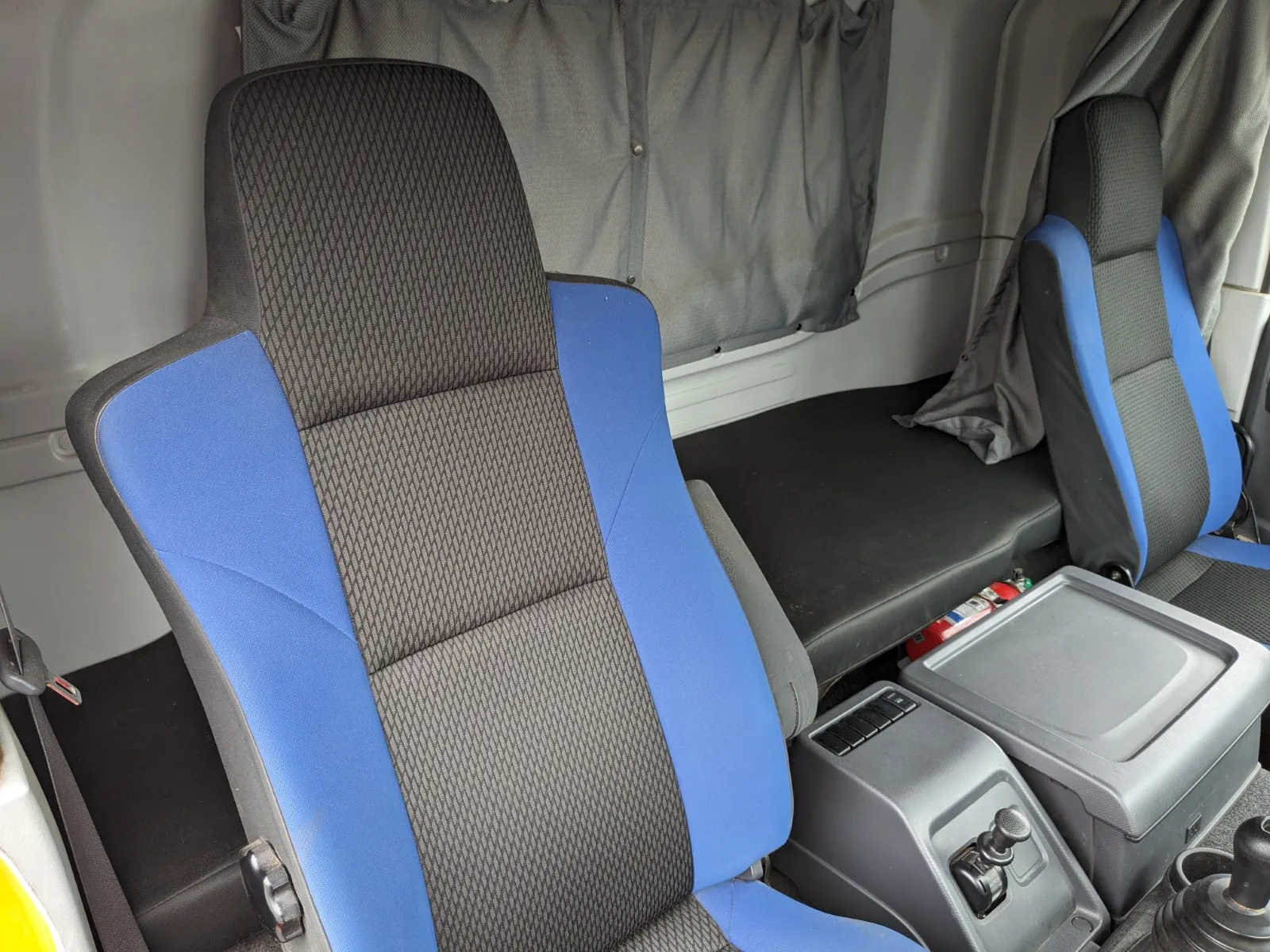 vehicle_image_20260629112447Cm3SeWy6tb.webp