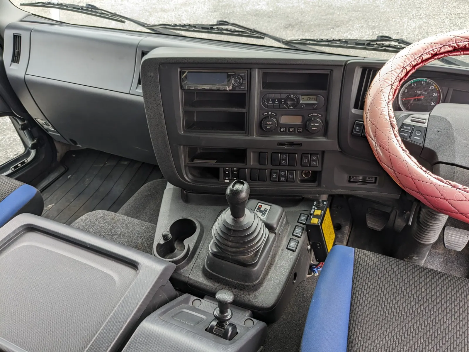 vehicle_image_20260629112447JVREE2rjtU.webp