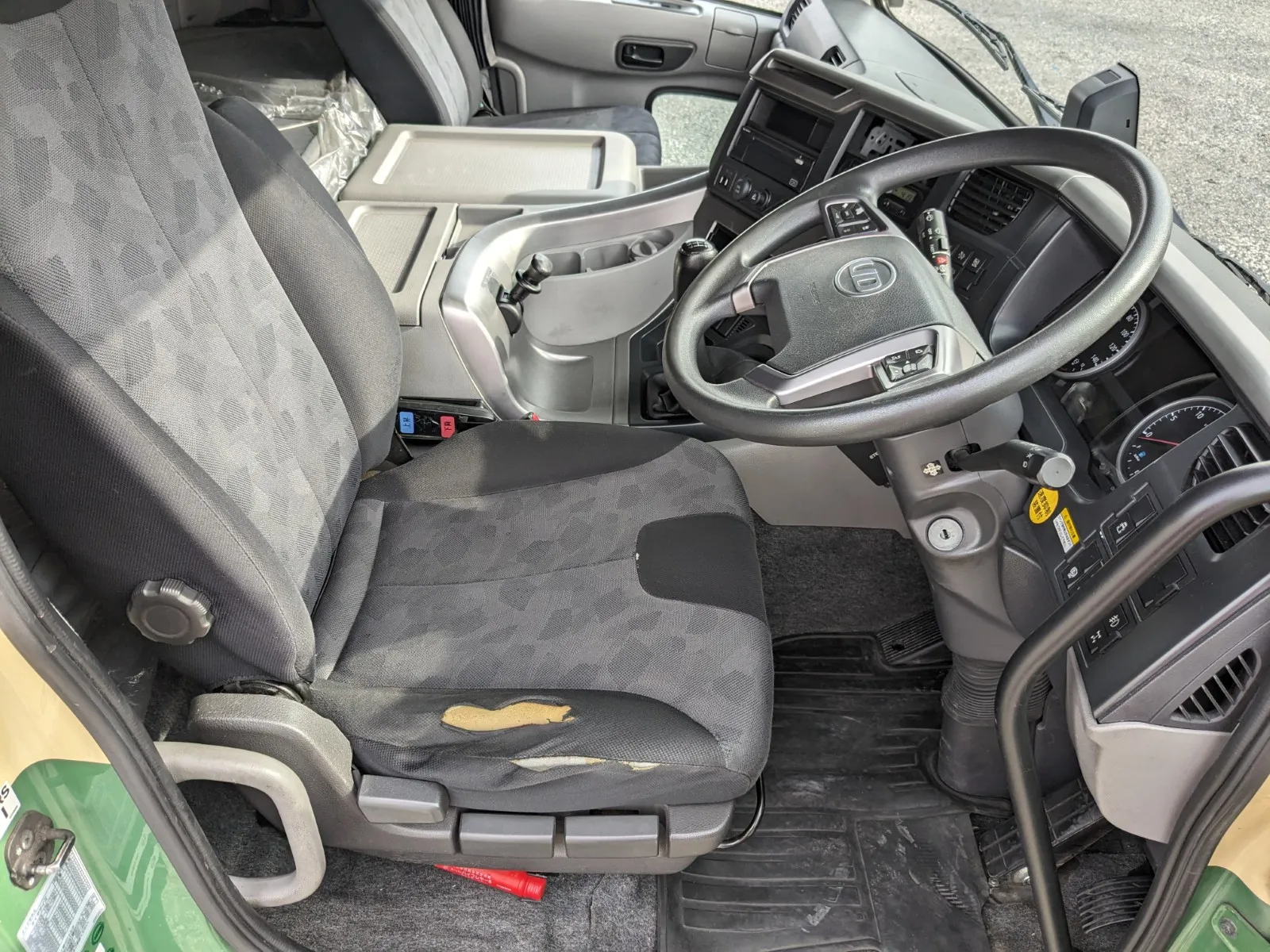 vehicle_image_20260702090953F05E2Ex0kA.webp