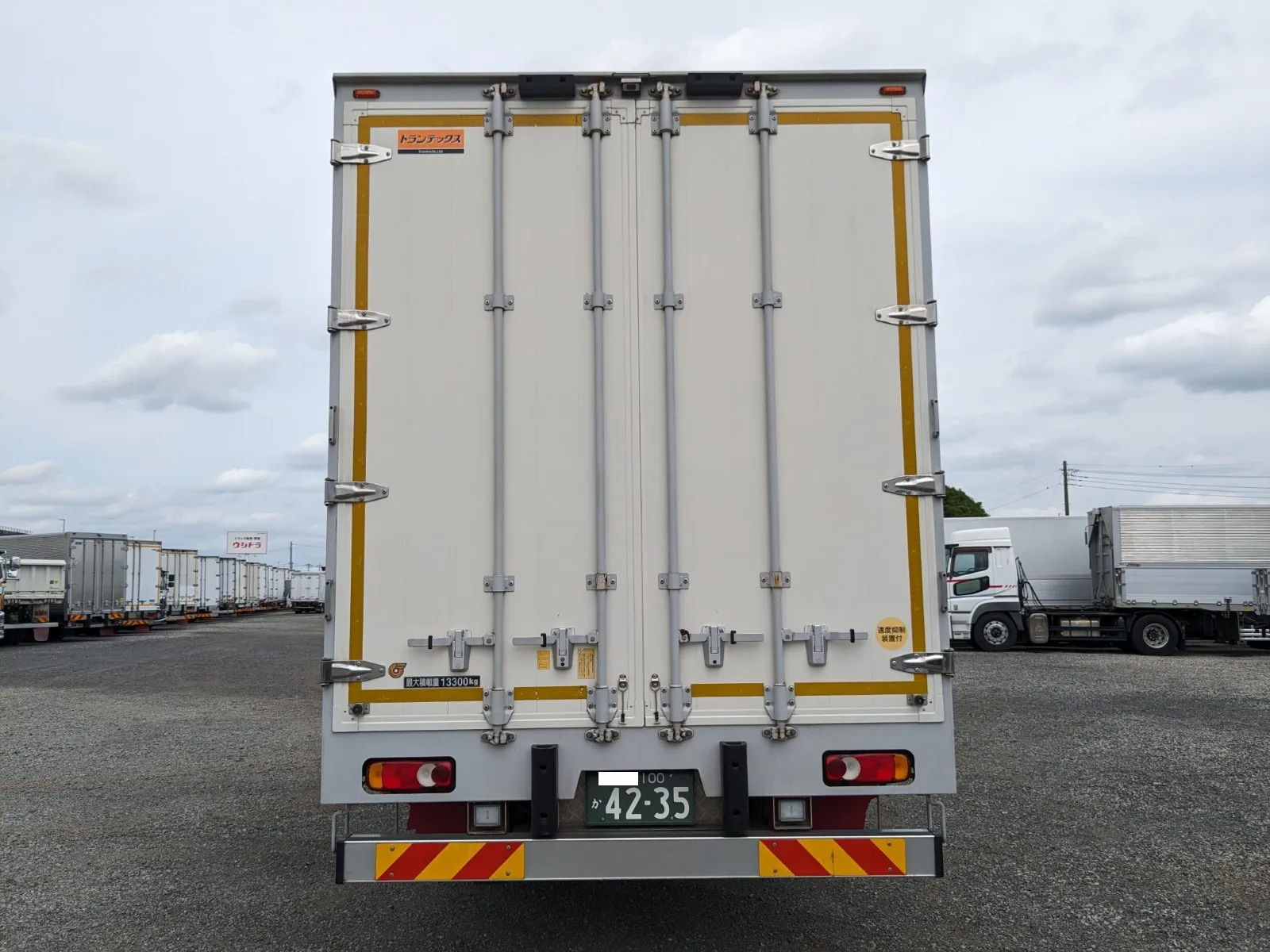 vehicle_image_20260629110649n3IkMUHy4L.webp