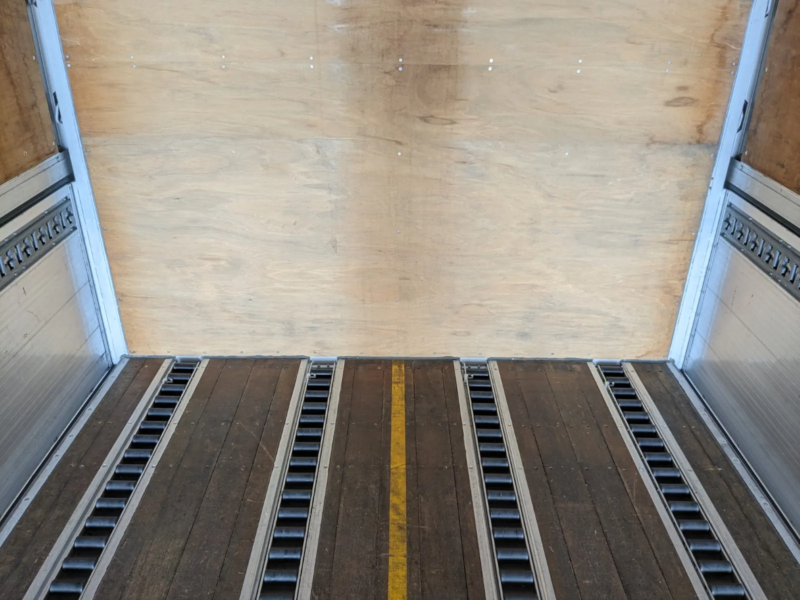 vehicle_image_20260629110653Zcv4Gw8NyK.webp