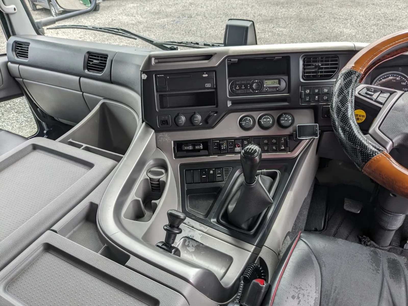 vehicle_image_20260629110706IGaPL2aJtg.webp