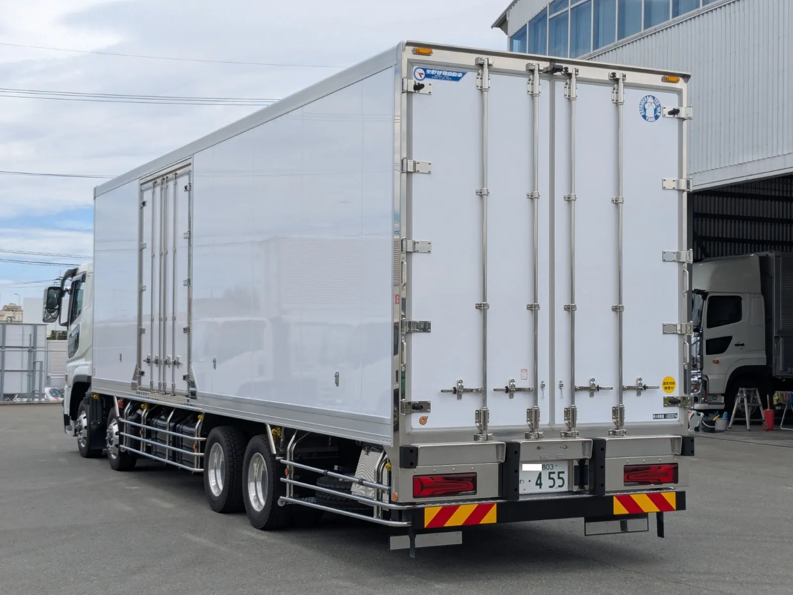 vehicle_image_20260619095815C345OFjGUU.webp