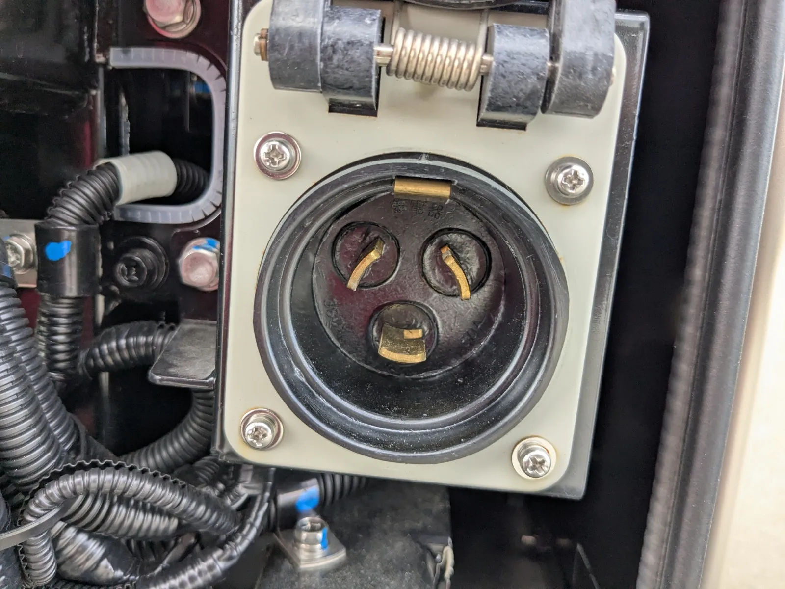 vehicle_image_20260619095815TAkIhZQd1Y.webp