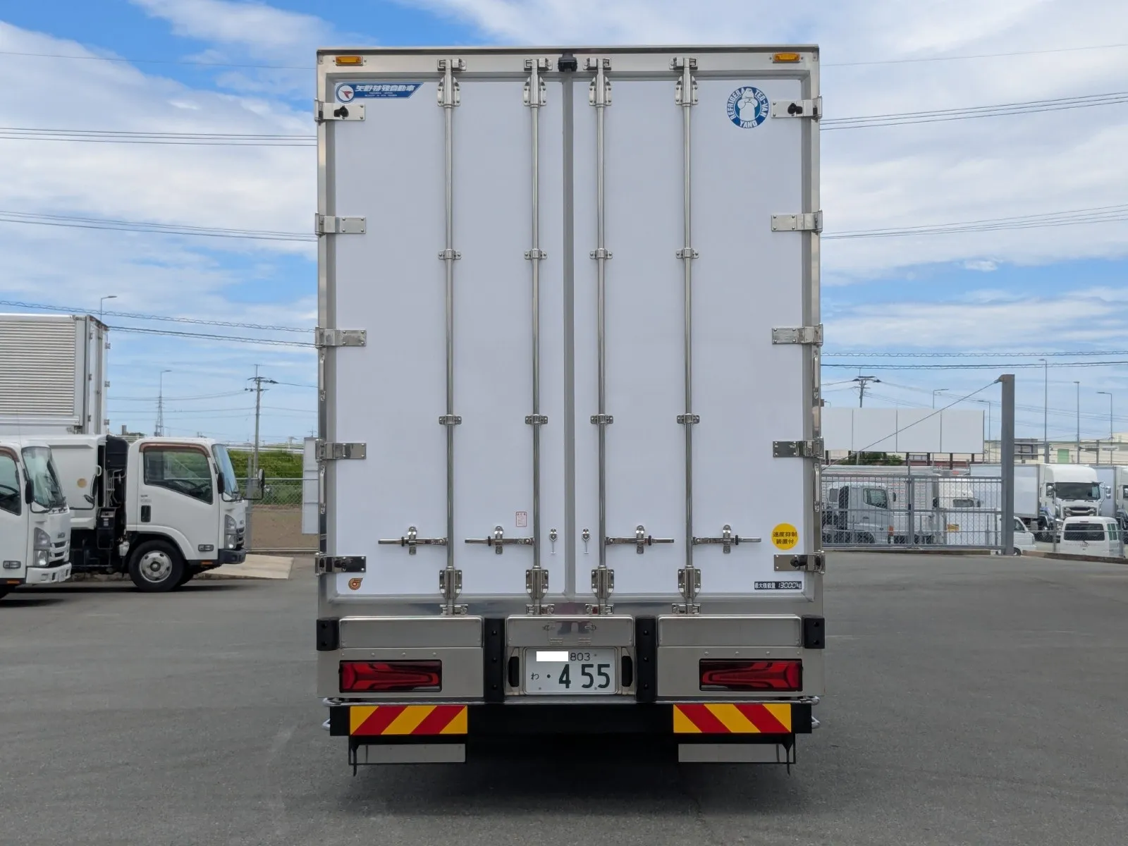 vehicle_image_20260619095815TDsWIOnPc0.webp