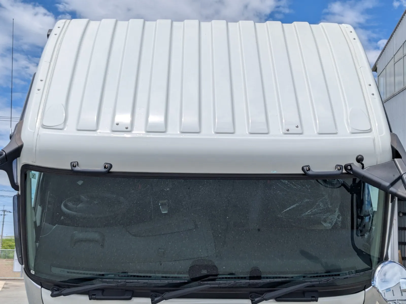 vehicle_image_20260619095815hoEtqrabJm.webp