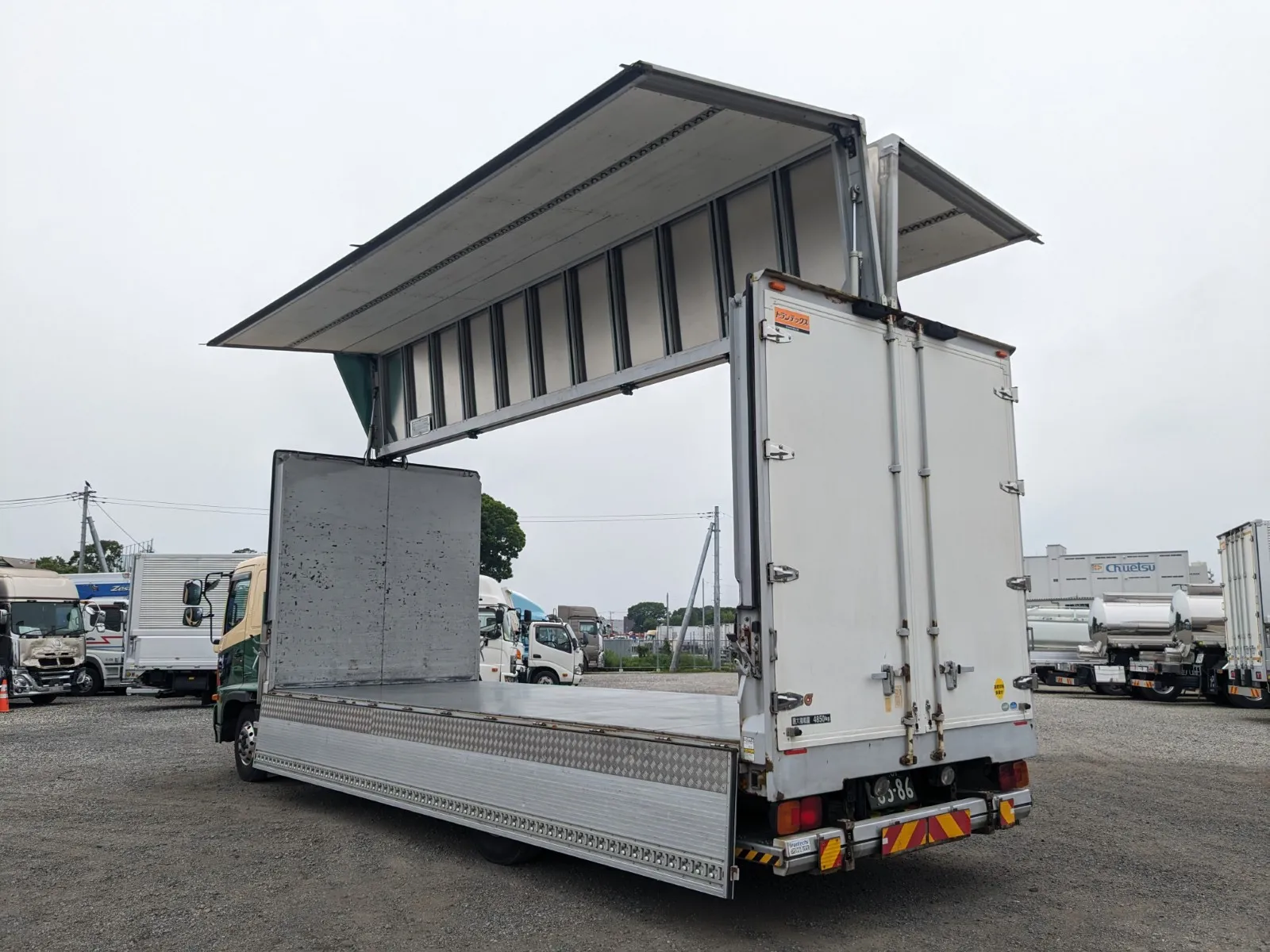 vehicle_image_20260703091743XKgW0UJRCq.webp