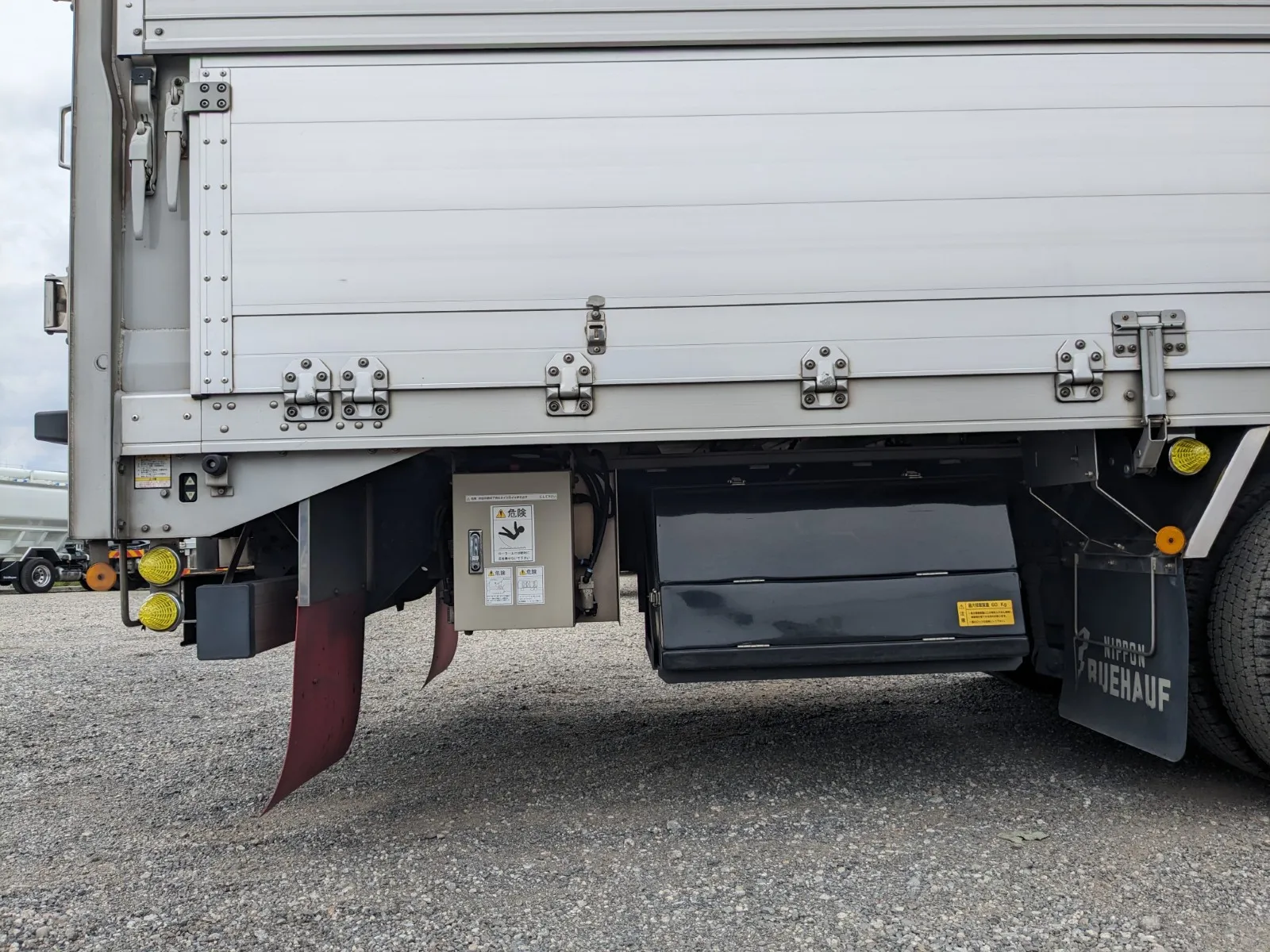 vehicle_image_20260630131918HzW1nSYa24.webp
