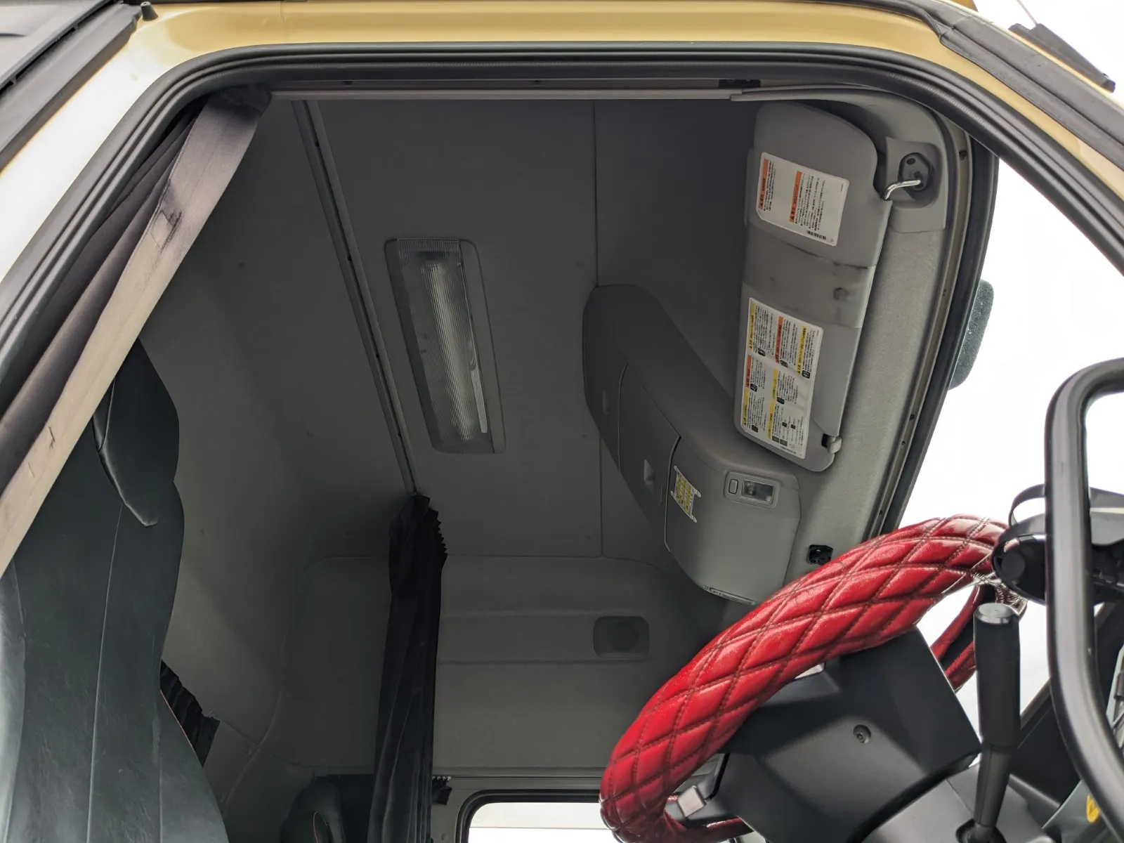 vehicle_image_20260630131922FlSStTLXHp.webp