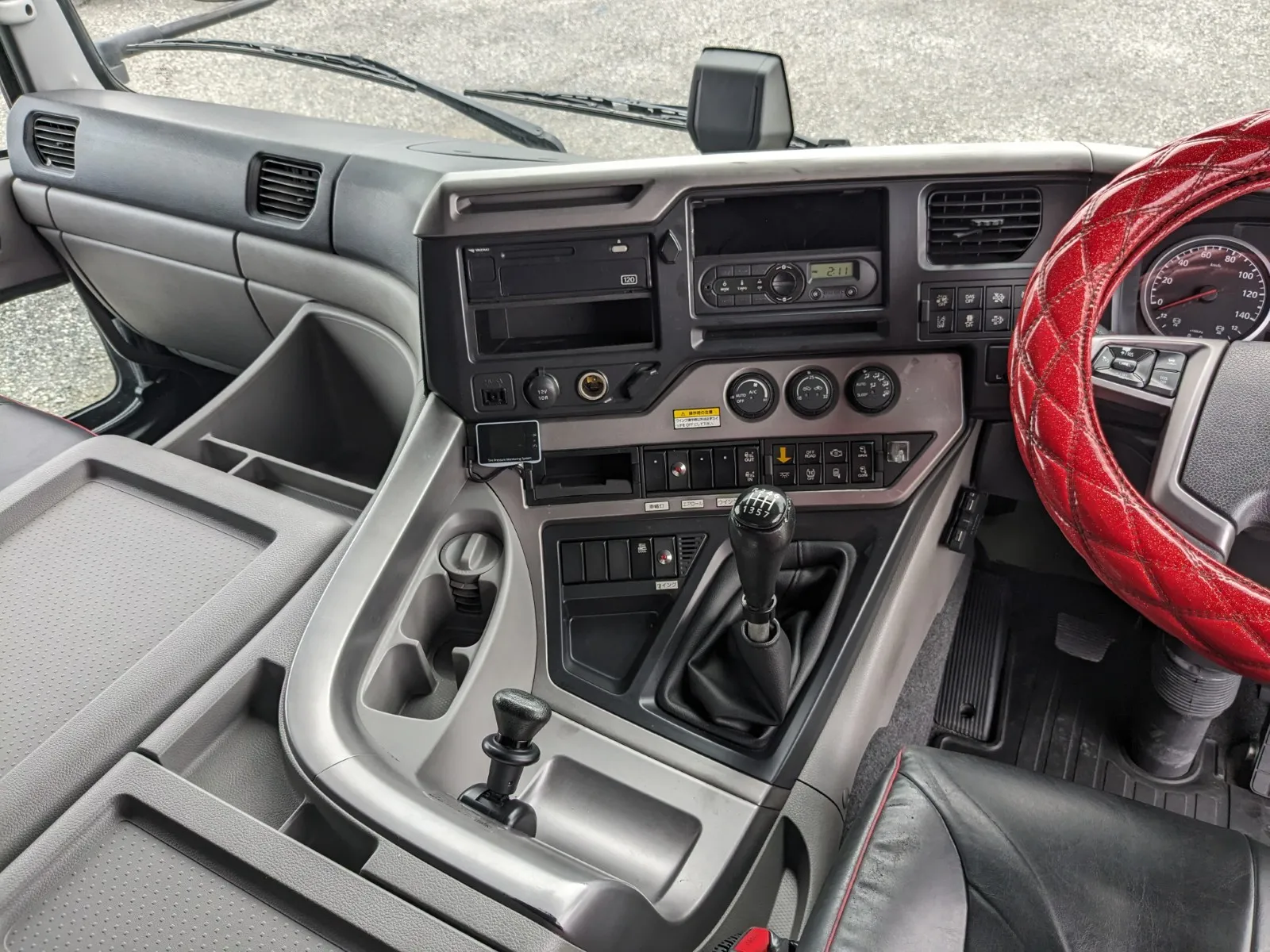 vehicle_image_202606301319236iFrKwIckf.webp