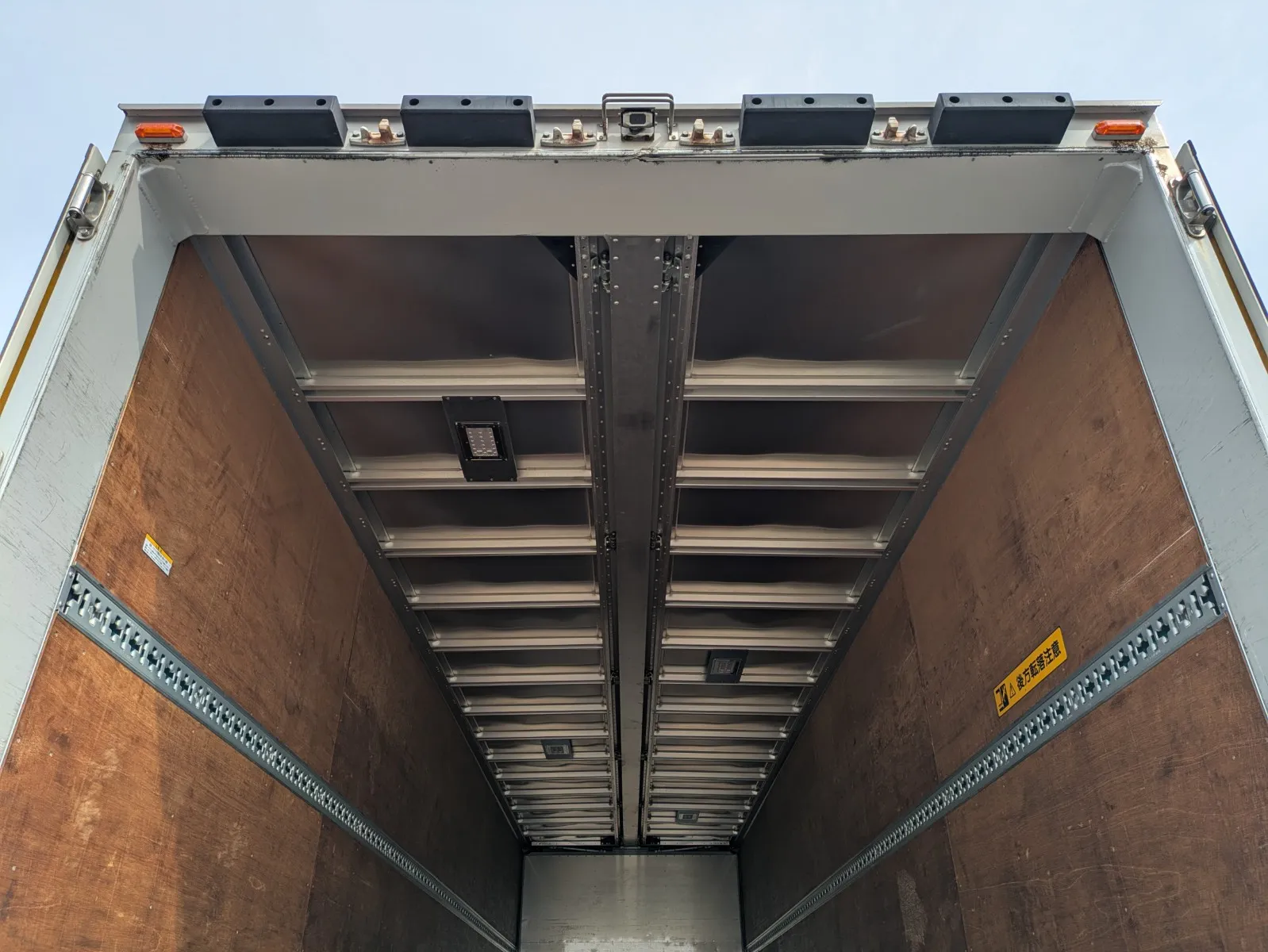 vehicle_image_20260701094639Hee3hb2tOI.webp