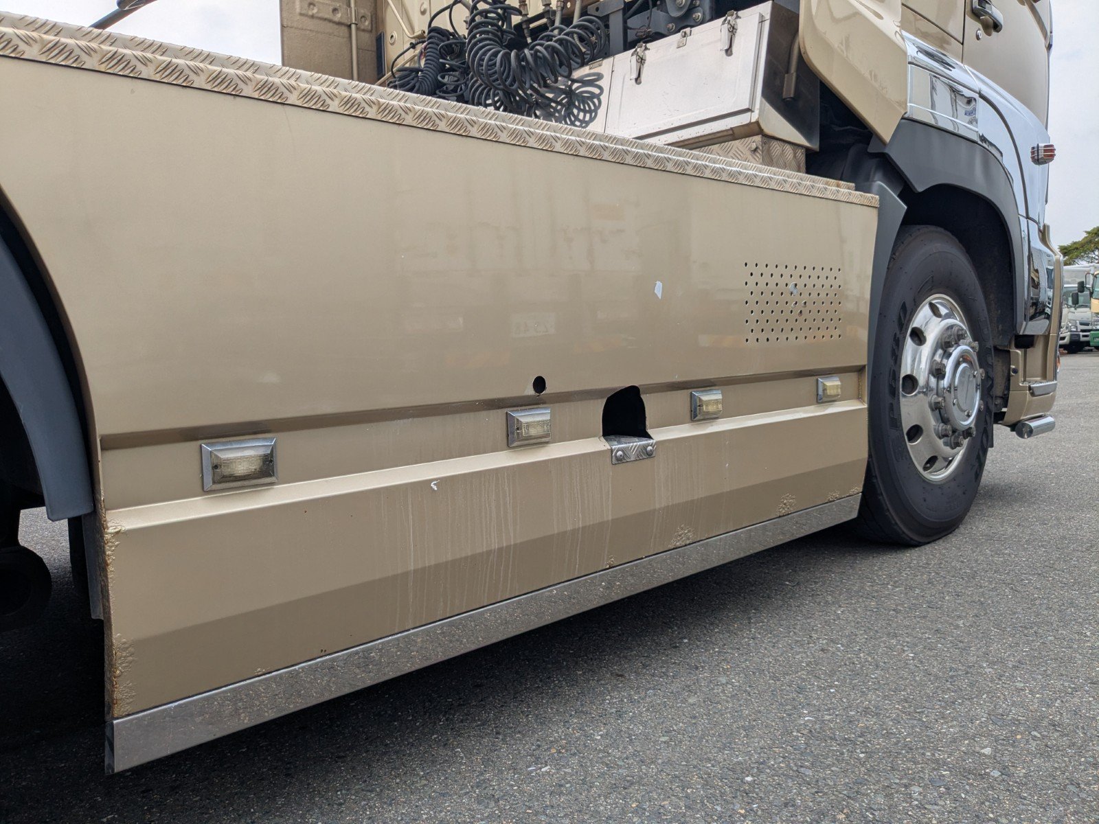 vehicle_image_2026060615103326VwkgN5jP.jpg