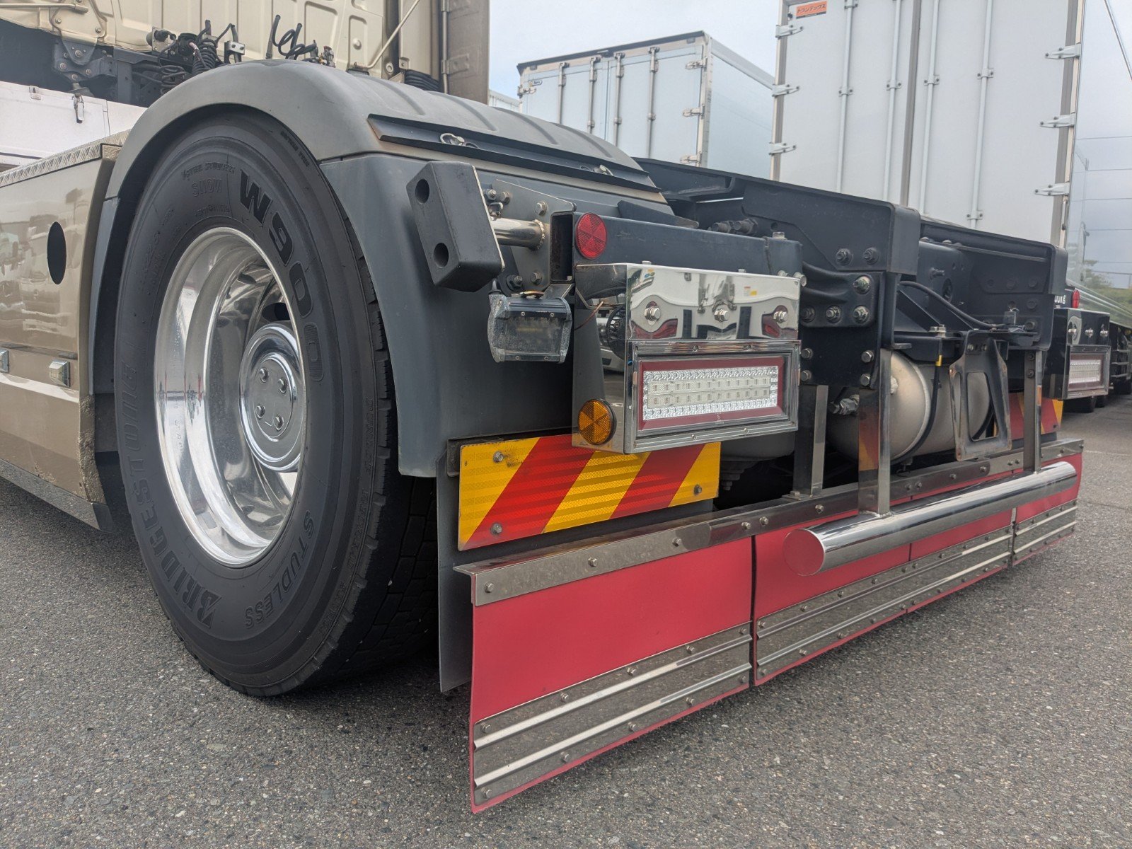 vehicle_image_20260606151033sCKalJ4DwE.jpg