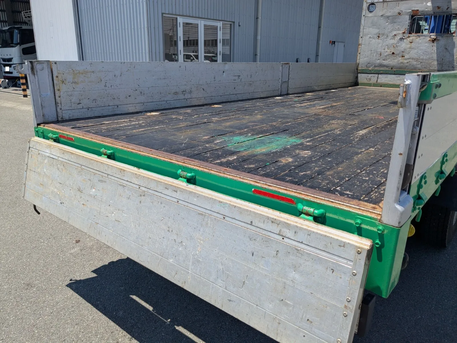 vehicle_image_20260709105414Q9NOCObEYd.webp
