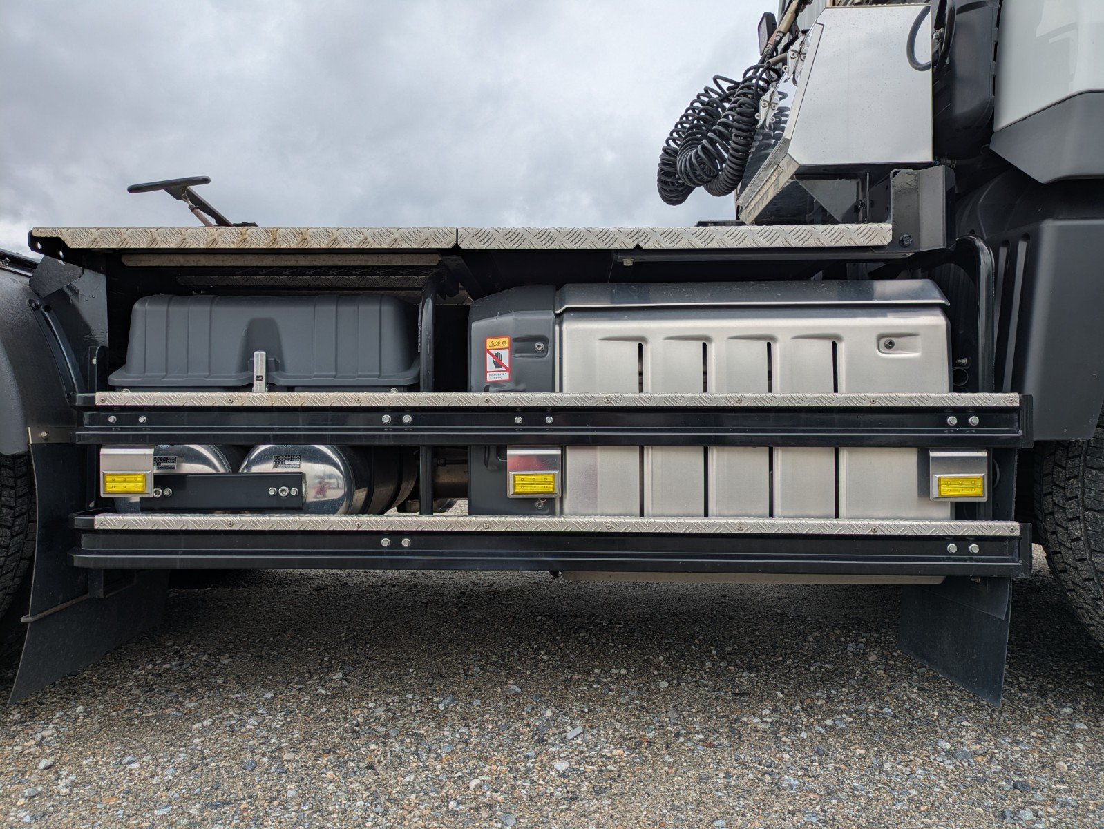vehicle_image_20260612103742JfAAkb9385.jpg