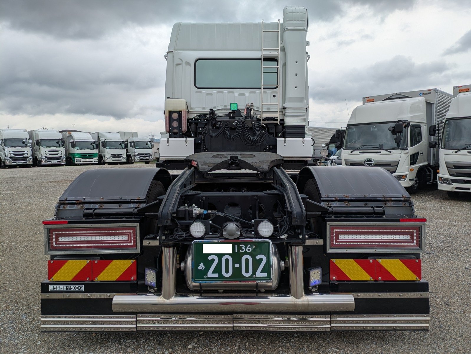vehicle_image_20260612103742SLA5OP8IwT.jpg