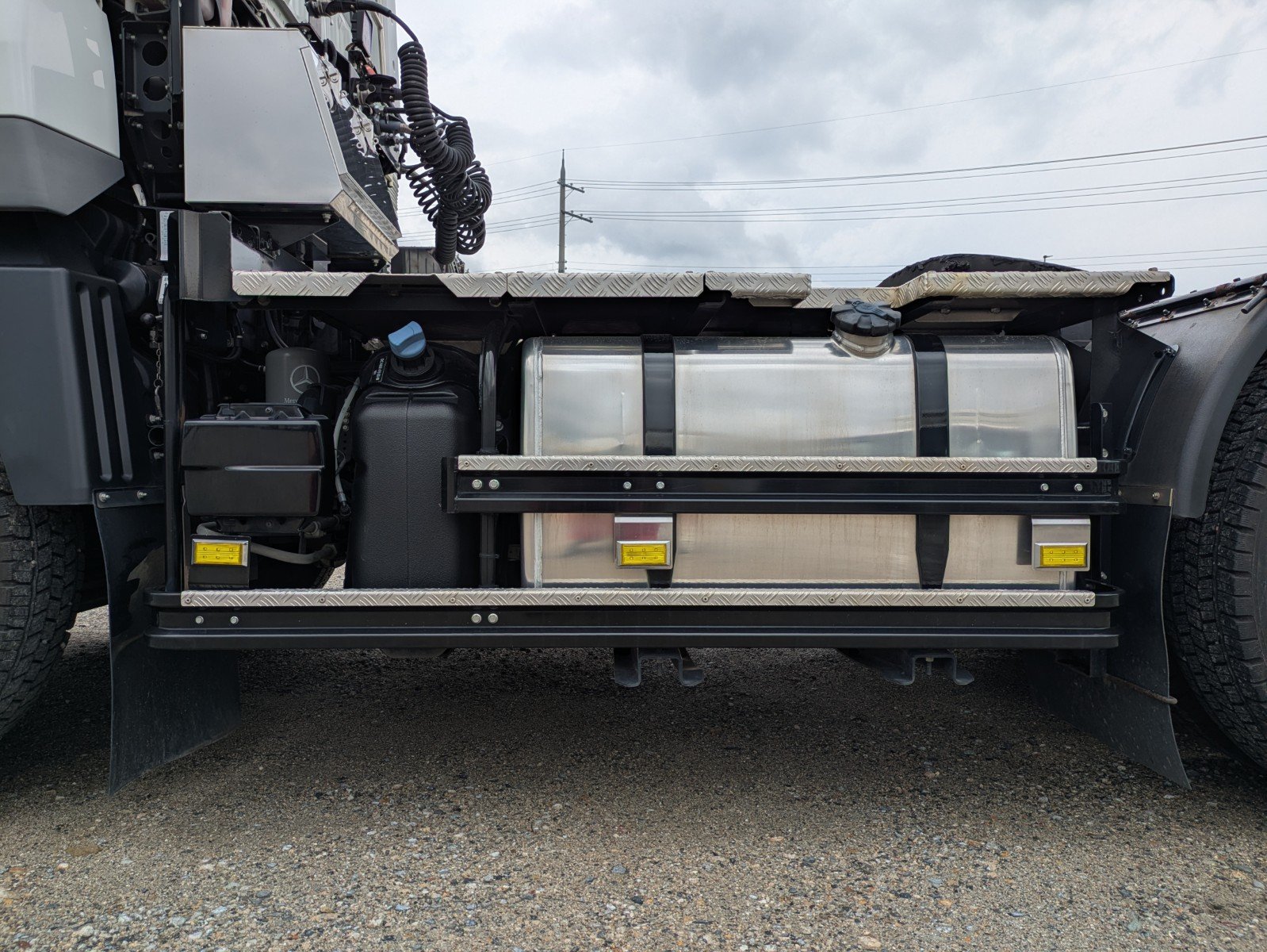 vehicle_image_20260612103742iyaKqsTpHM.jpg