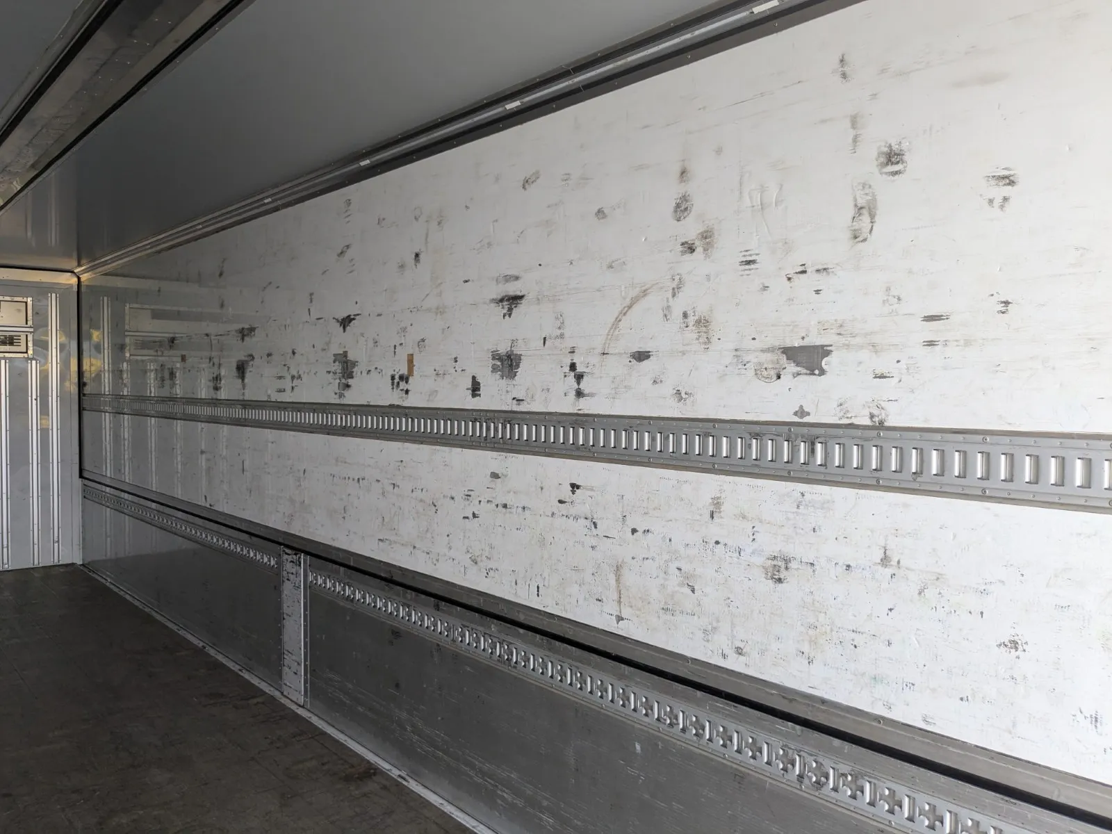 vehicle_image_20260714113824icLxeiT0qT.webp