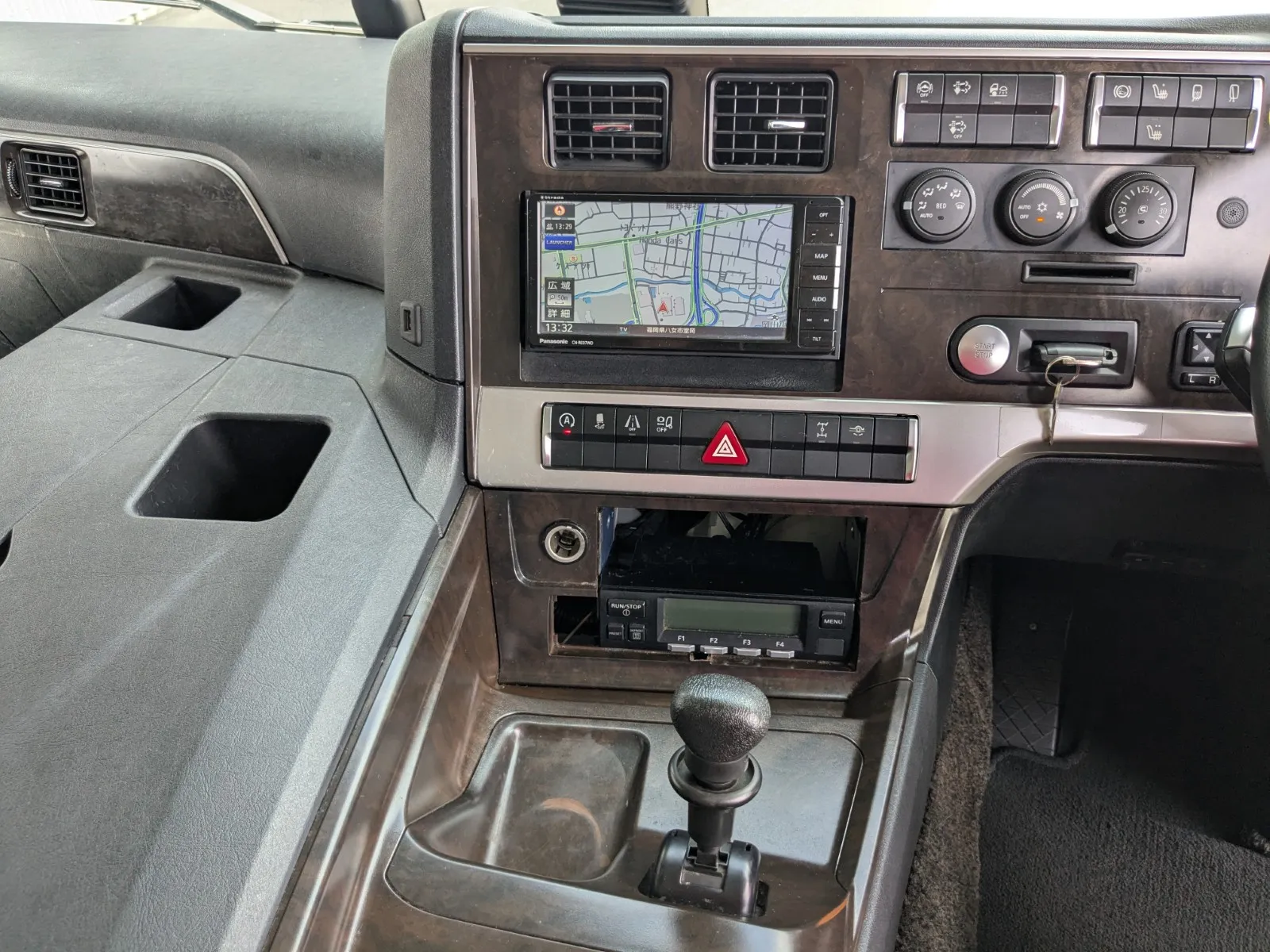 vehicle_image_20260716102559kmhUHUfjD7.webp