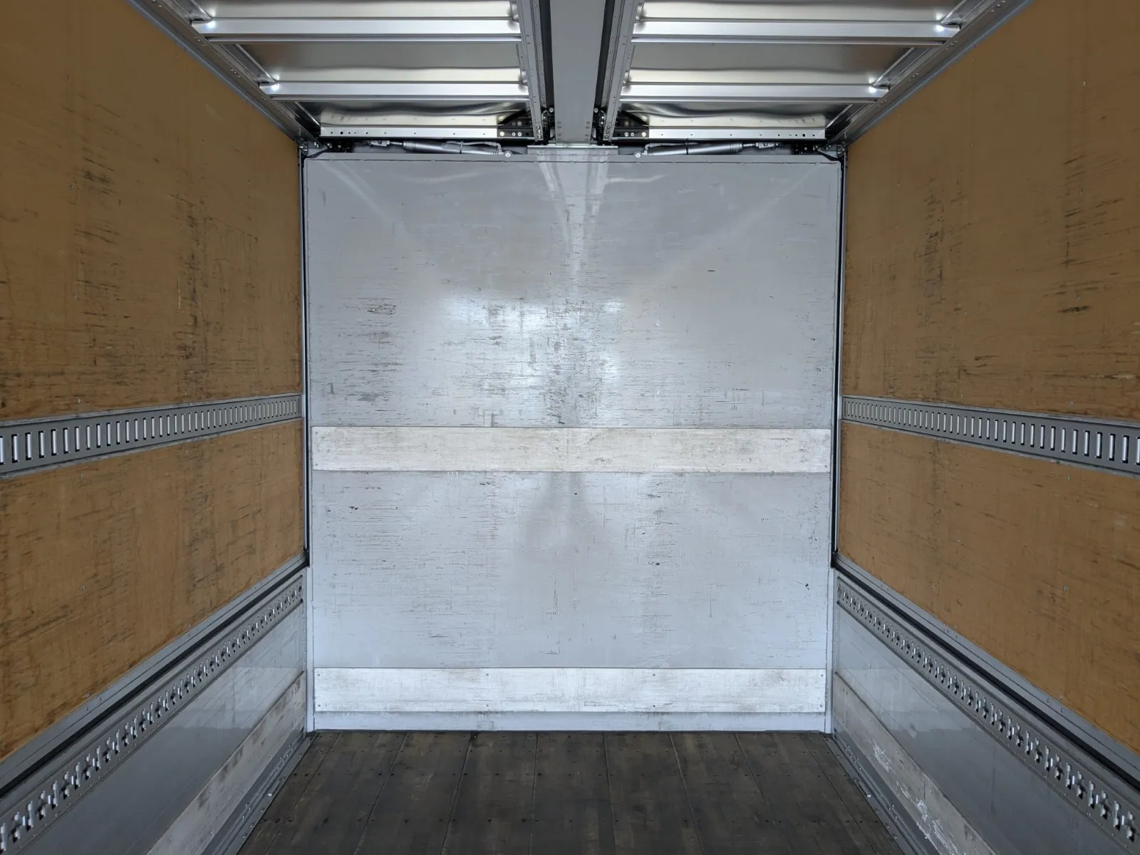 vehicle_image_20260619130820bxps6tfZ8L.webp