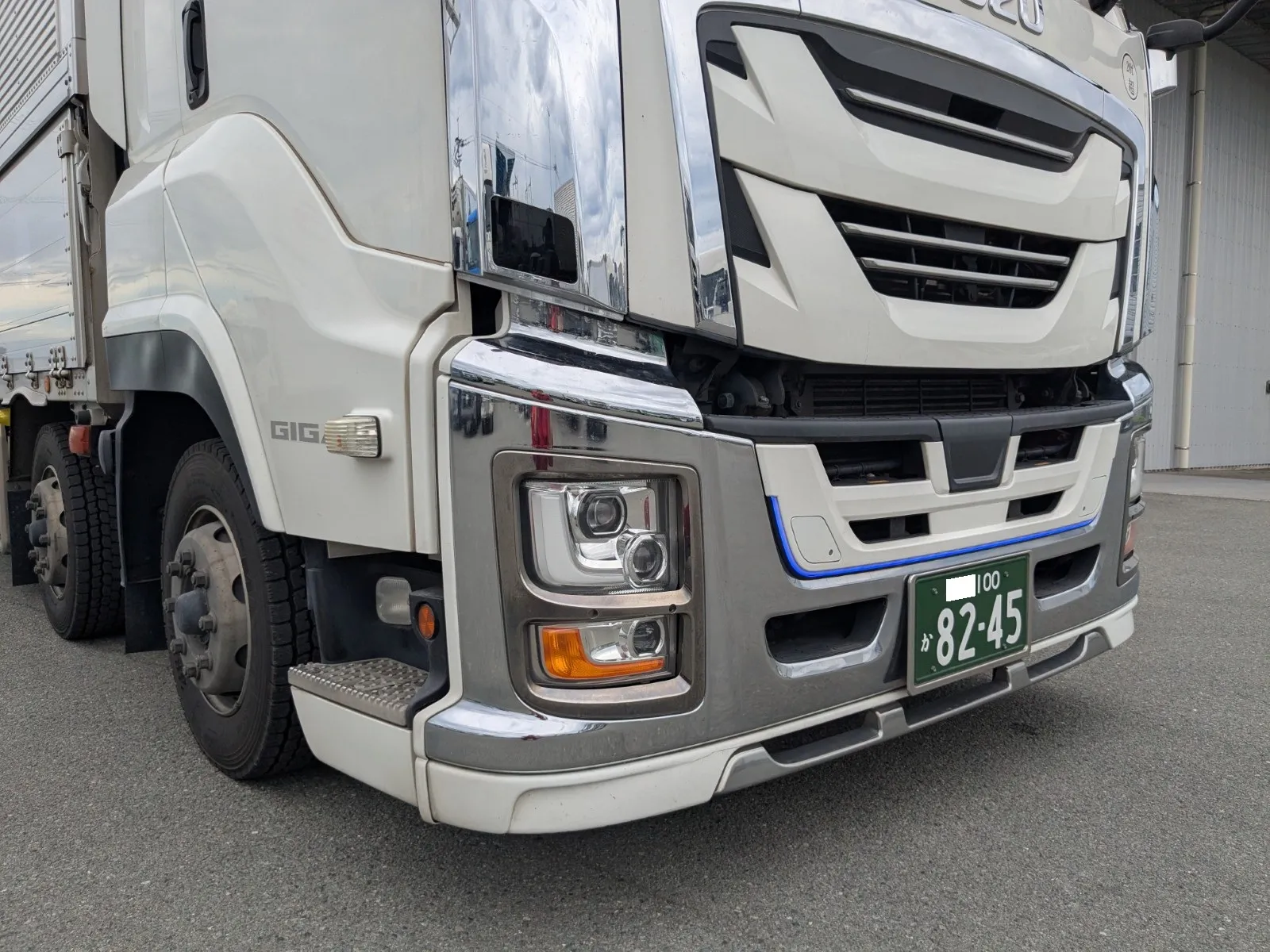 vehicle_image_20260619130820g8lLajcOXq.webp
