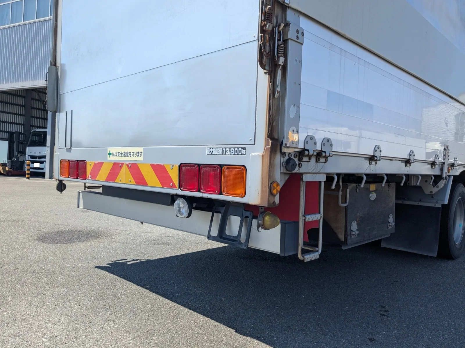 vehicle_image_20260709104430y3XyYmsD1M.webp