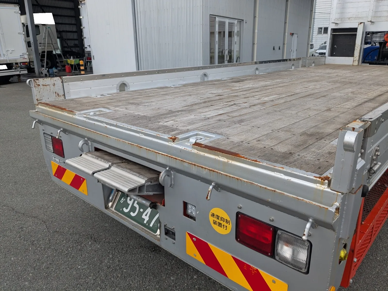vehicle_image_20260703101619lleHYgB7XJ.webp